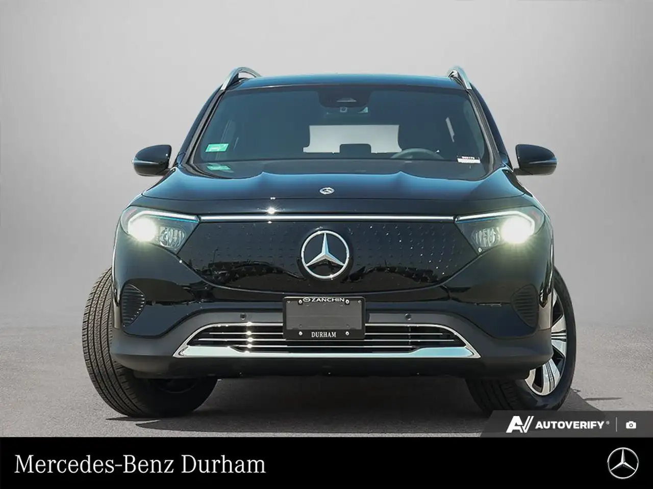 Mercedes-Benz EQB photo Mercedes-Benz EQB