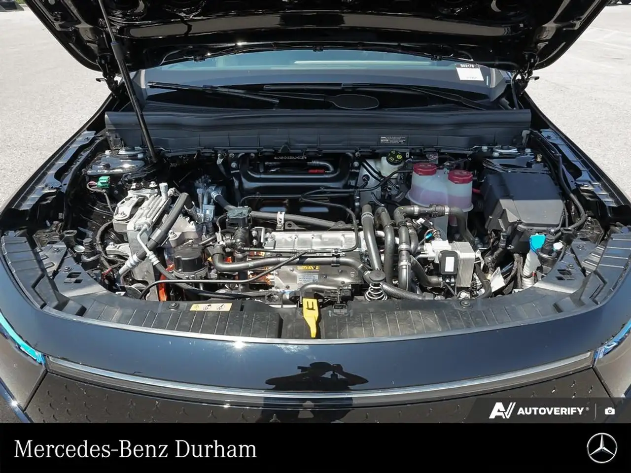 Mercedes-Benz EQB photo Mercedes-Benz EQB