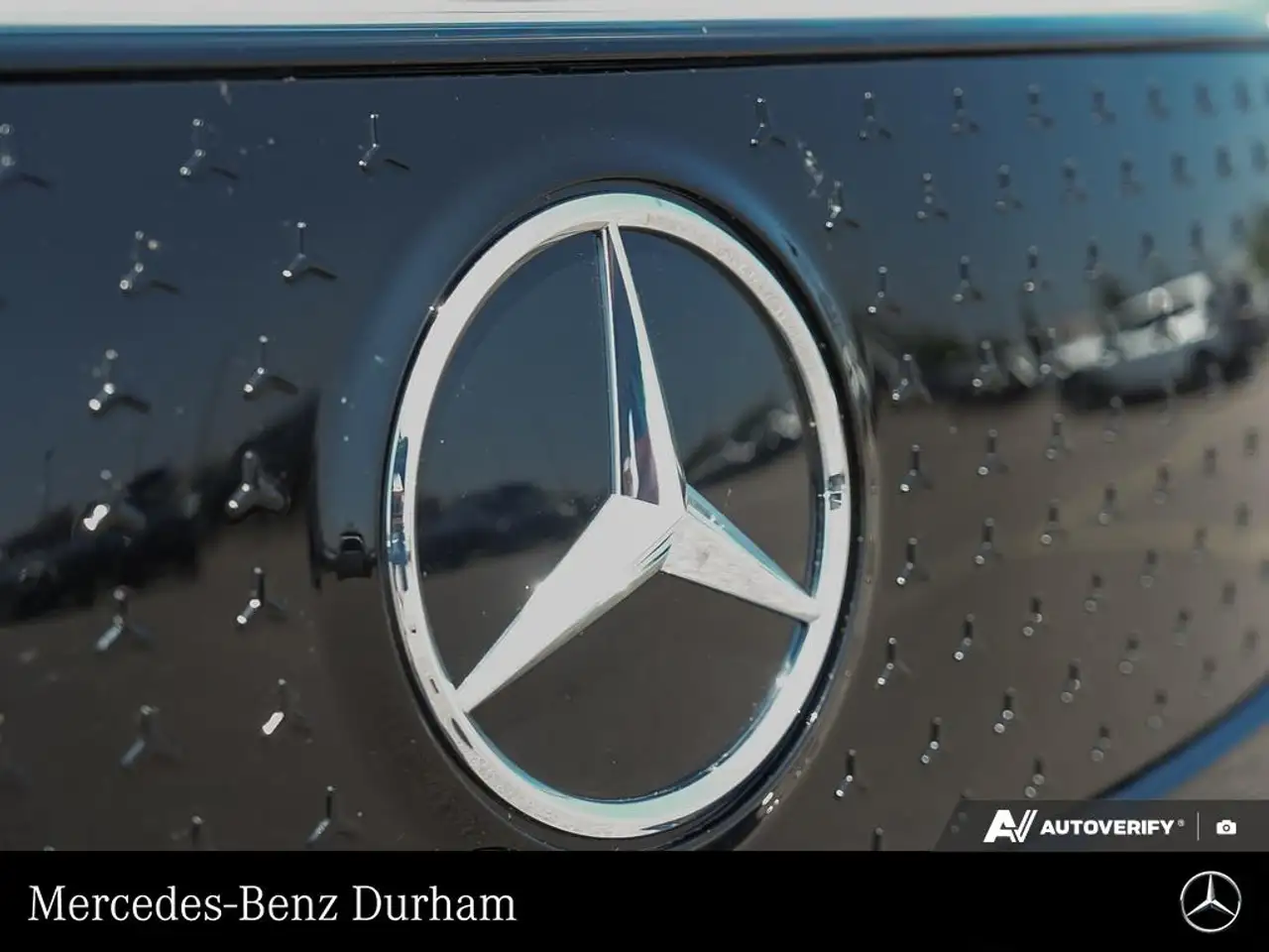 Mercedes-Benz EQB photo Mercedes-Benz EQB