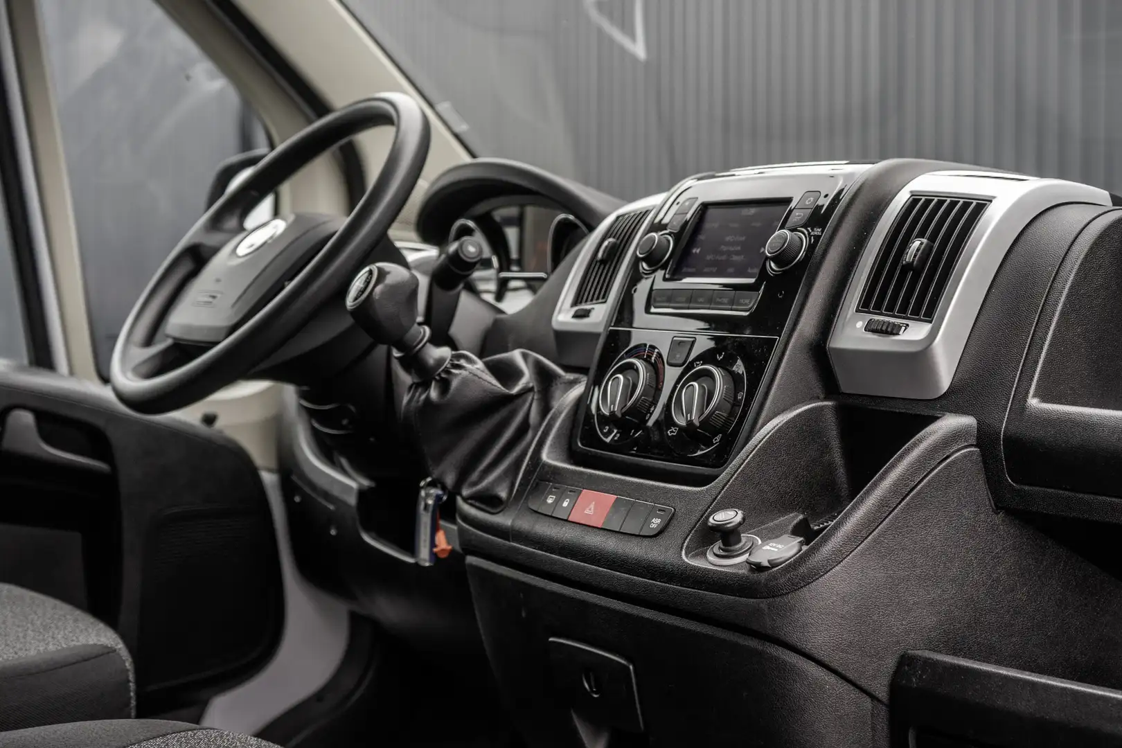 Fiat Ducato **2.3 MultiJet | Bakwagen met Laadklep | Euro 6 | Weiß - 2