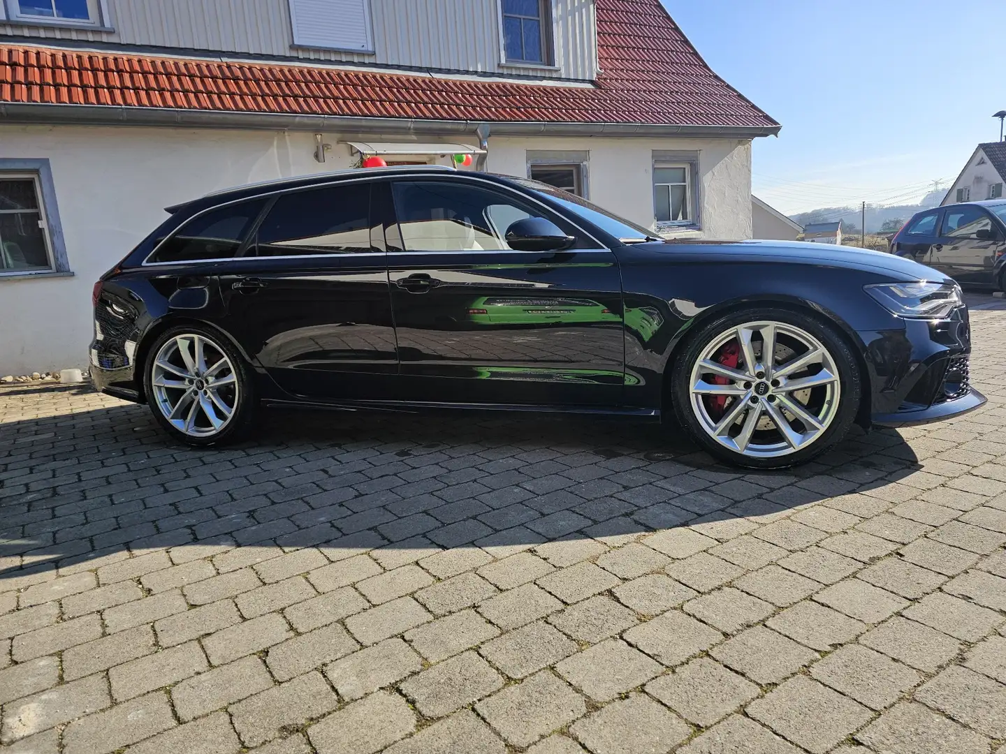 Audi RS6 4.0 TFSI quattro Schwarz - 2