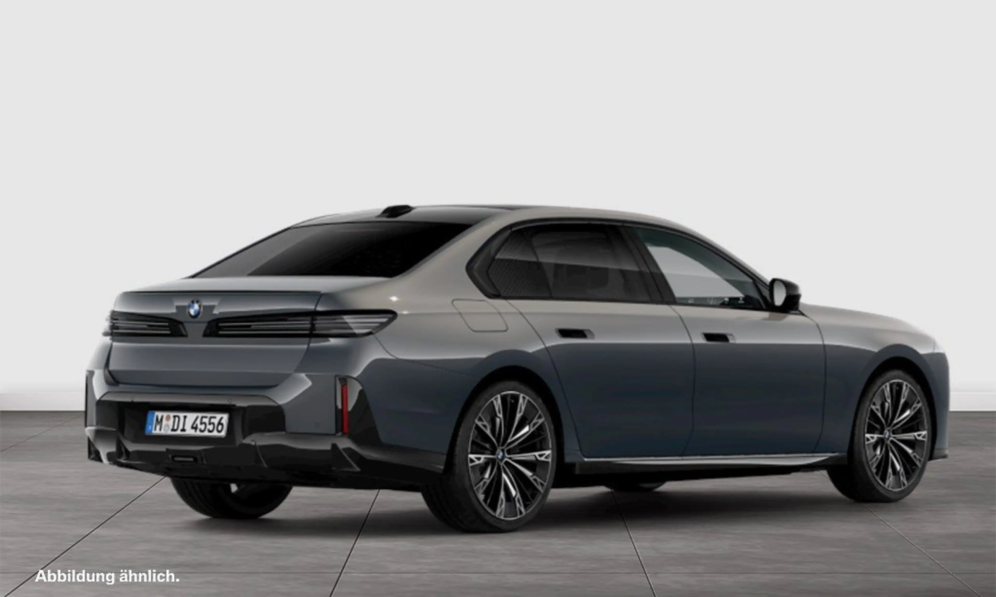 BMW 740 xDrive MSport + Pano + Autobhn.Ass. + 22" — photo 2