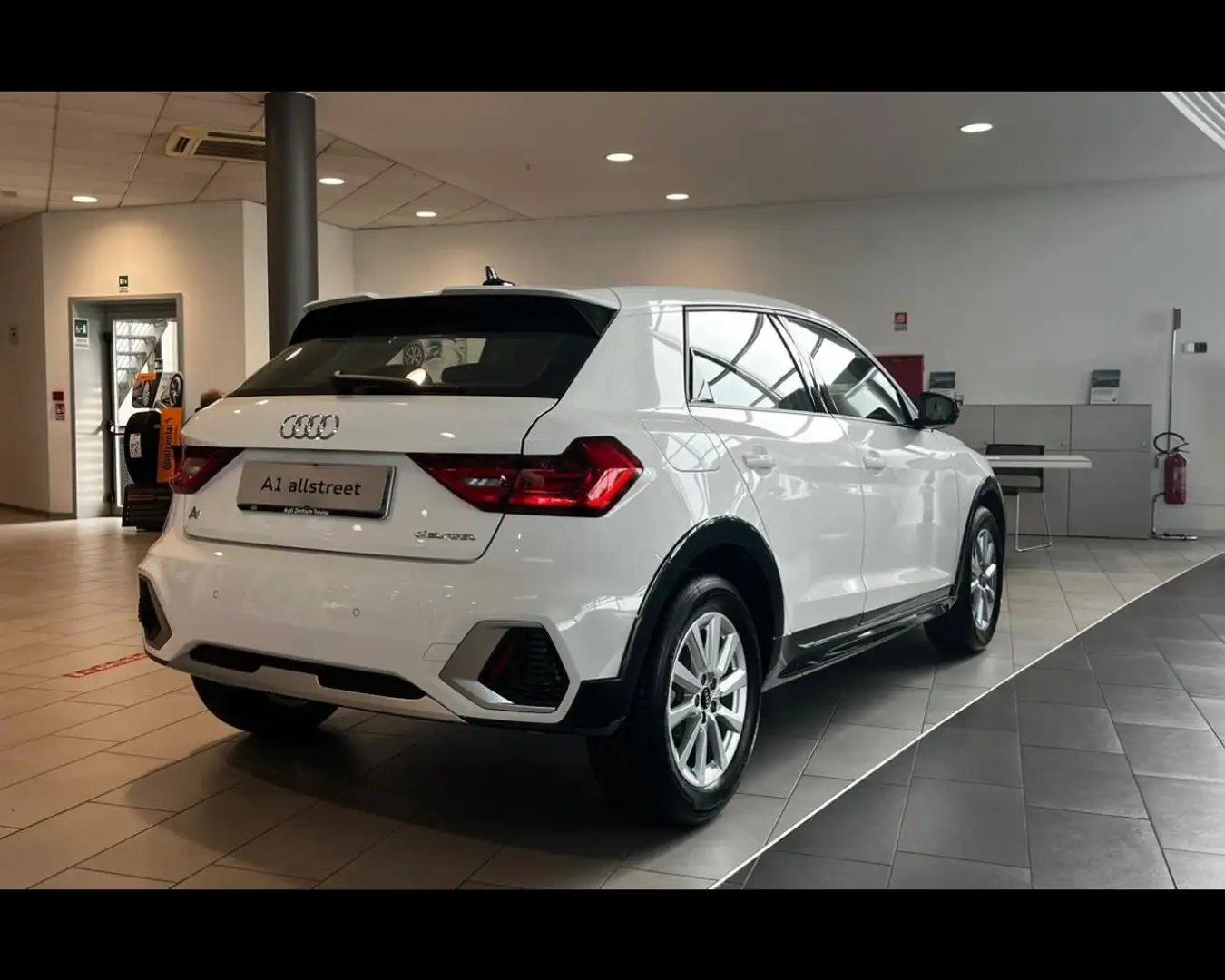 Audi A1 ALLSTREET 30 TFSI BUSINESS S-TRONIC Bianco - 2