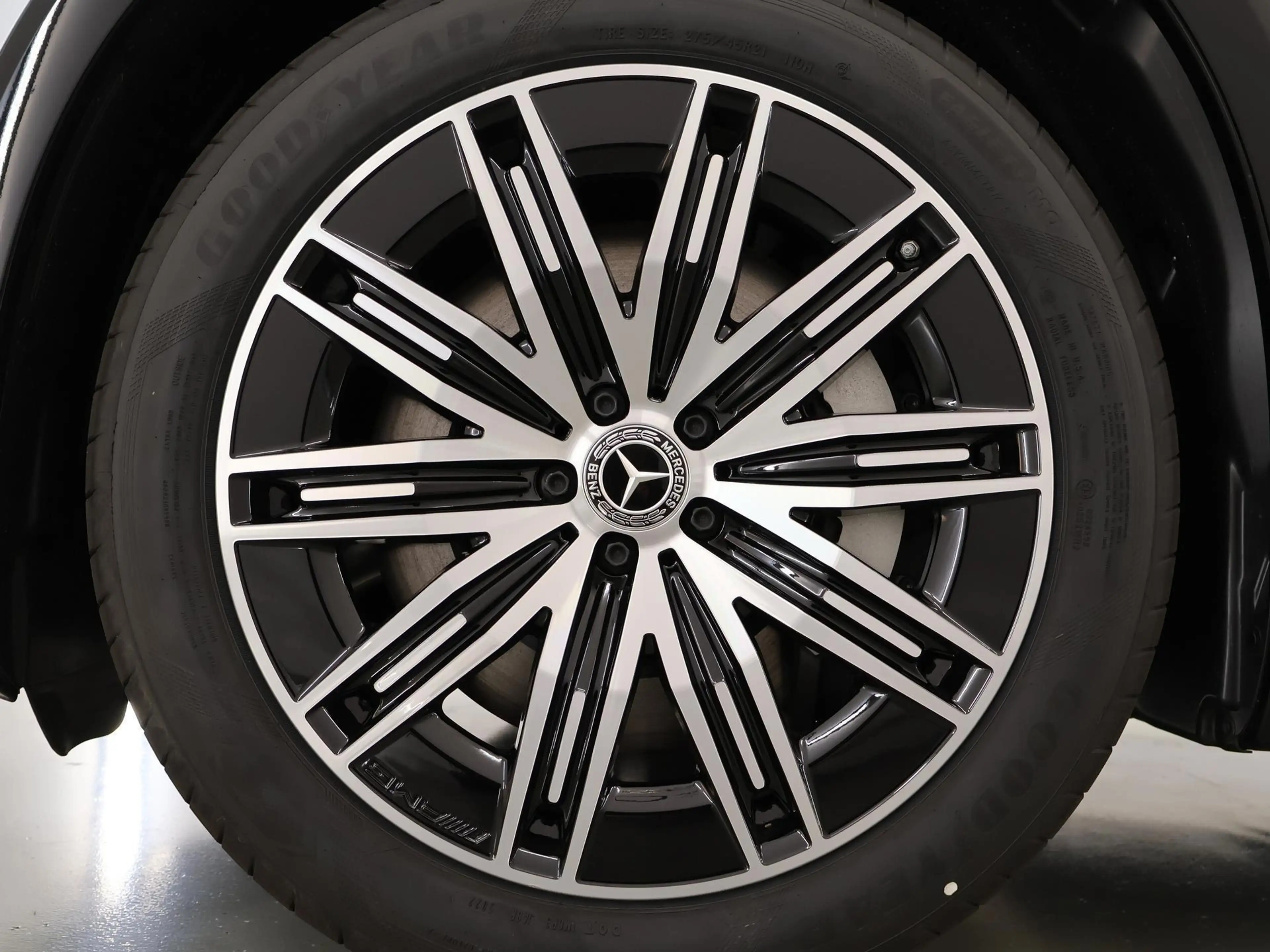 Mercedes-Benz EQS SUV 450 4MATIC AMG Line 7p 118 kWh | Panoramadak | Tre — photo 6