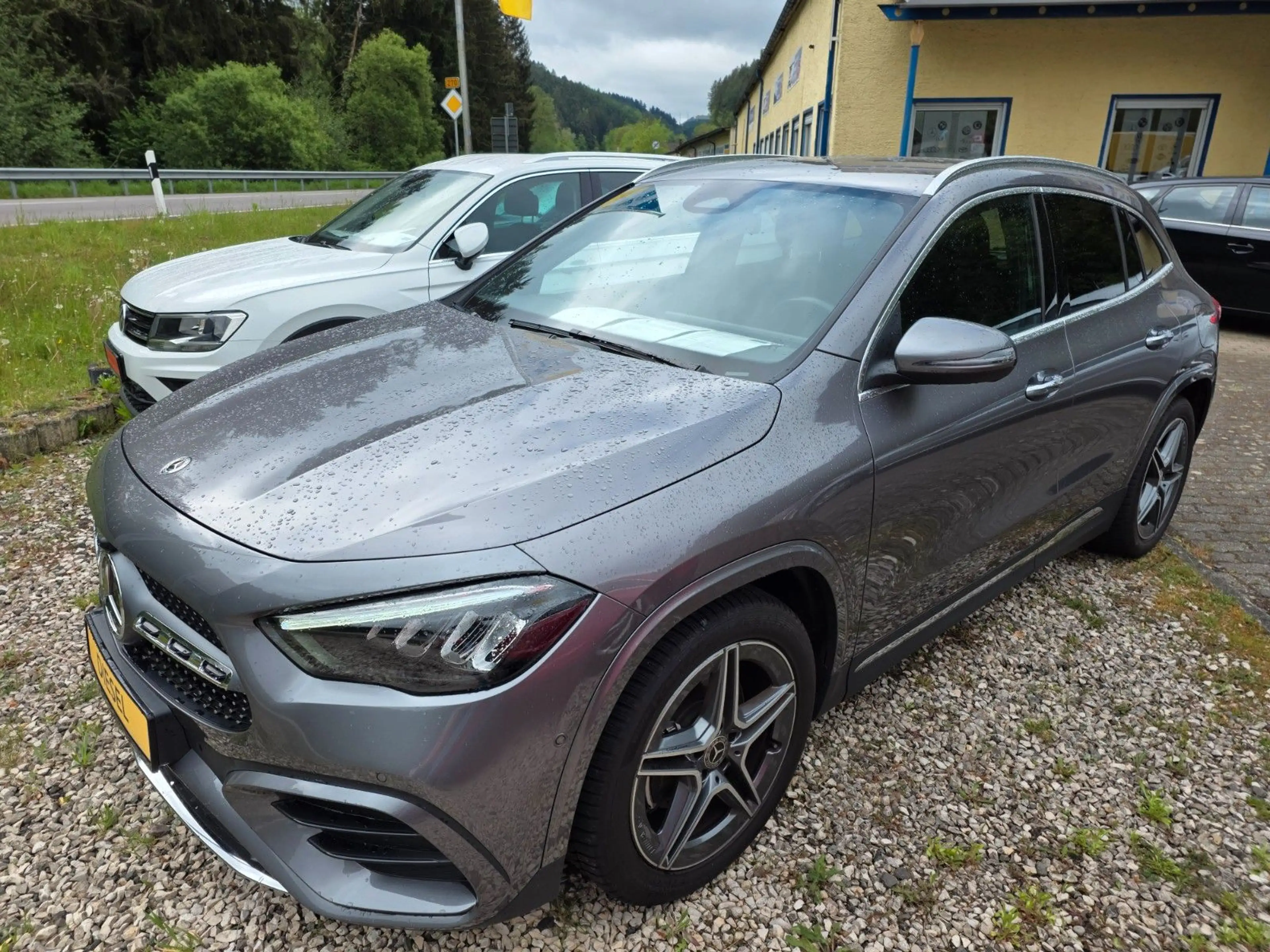 Mercedes-Benz GLA 180 AMG PAKET  MIT GARANTIE — photo 2