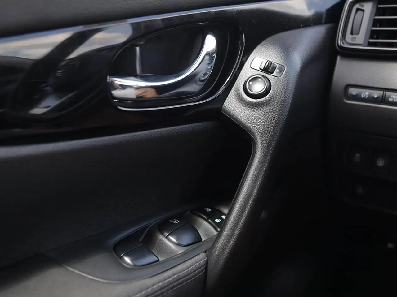 Nissan Qashqai снимка Nissan Qashqai