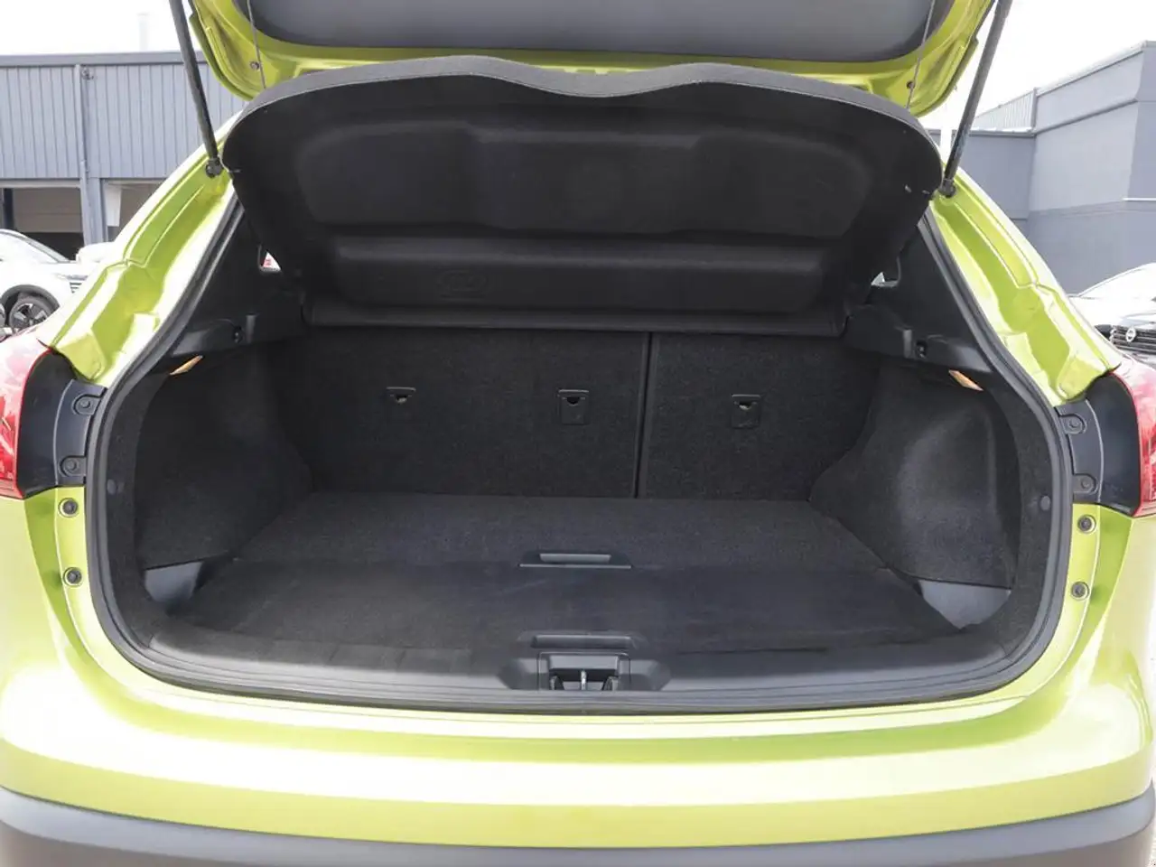 Nissan Qashqai снимка Nissan Qashqai