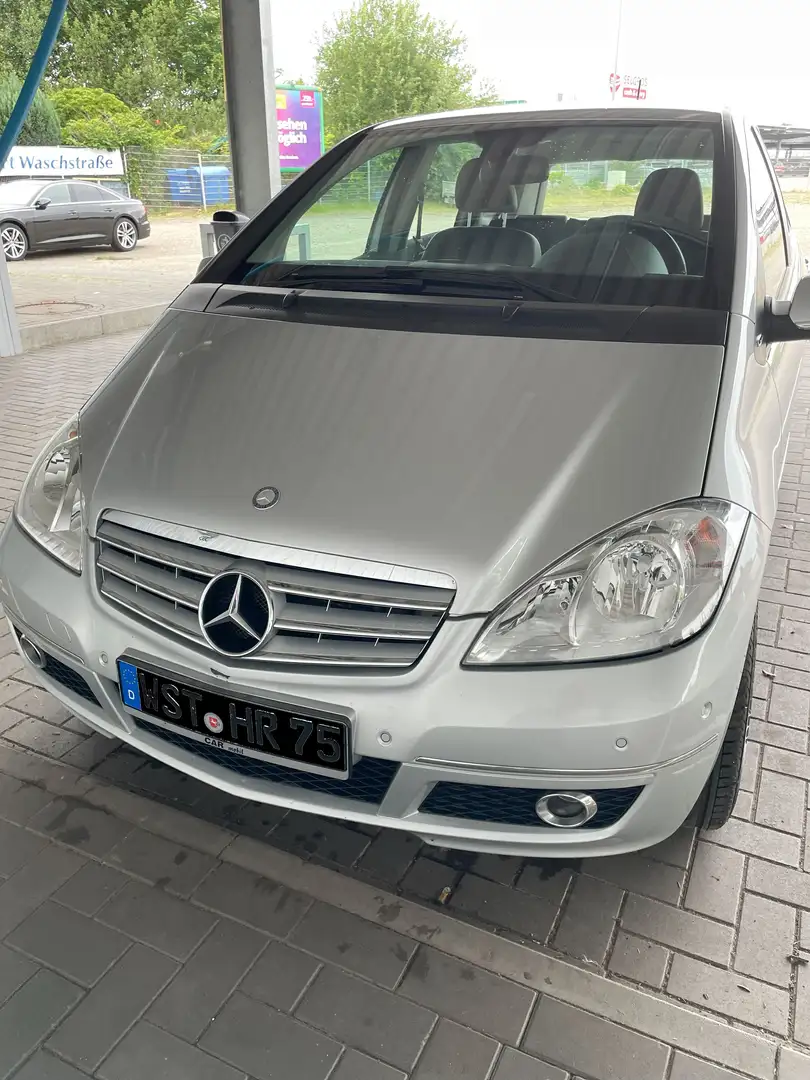 Mercedes-Benz A 180 A 180 CDI Autotronic Avantgarde DPF Gris - 1