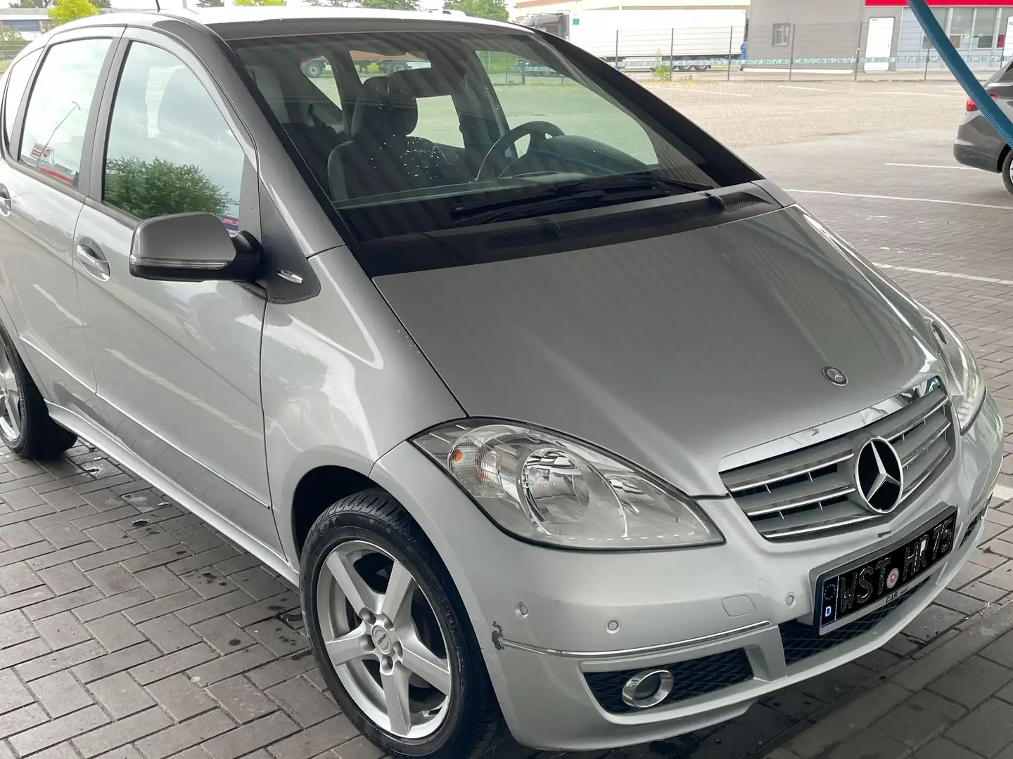 Mercedes-Benz A 180 A 180 CDI Autotronic Avantgarde DPF Gris - 2