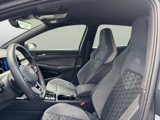 Volkswagen Golf view 12