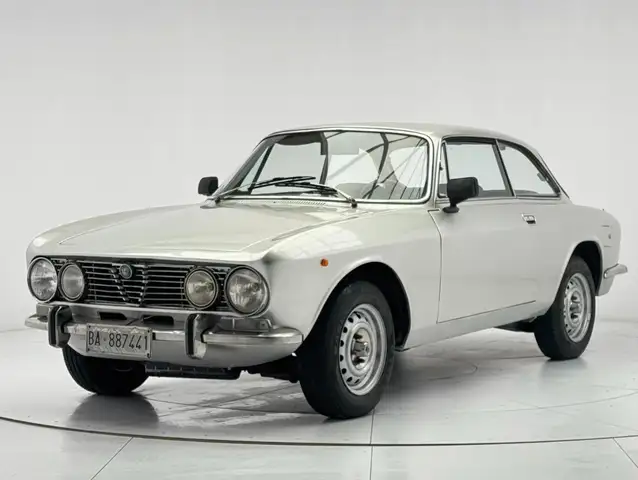Alfa Romeo 2000 GT Veloce