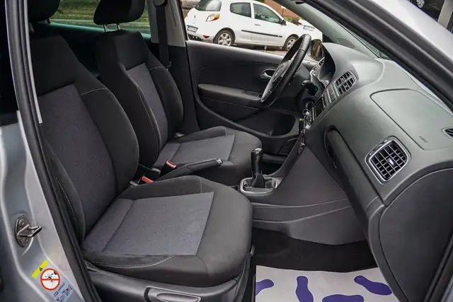 Volkswagen Polo view 10