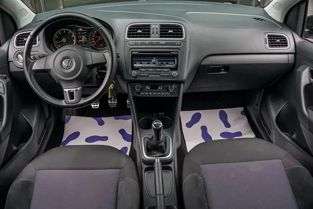 Volkswagen Polo view 7