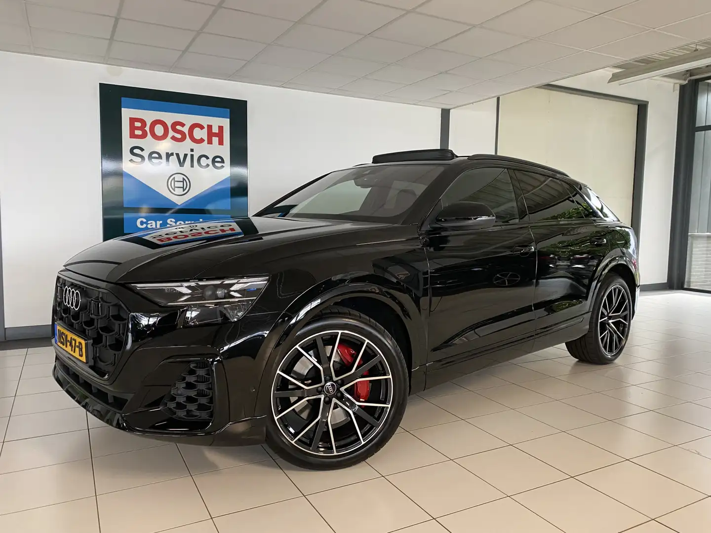Audi Q8 60 TFSI e quattro Pro Line S Competition Panodak / Zwart - 1