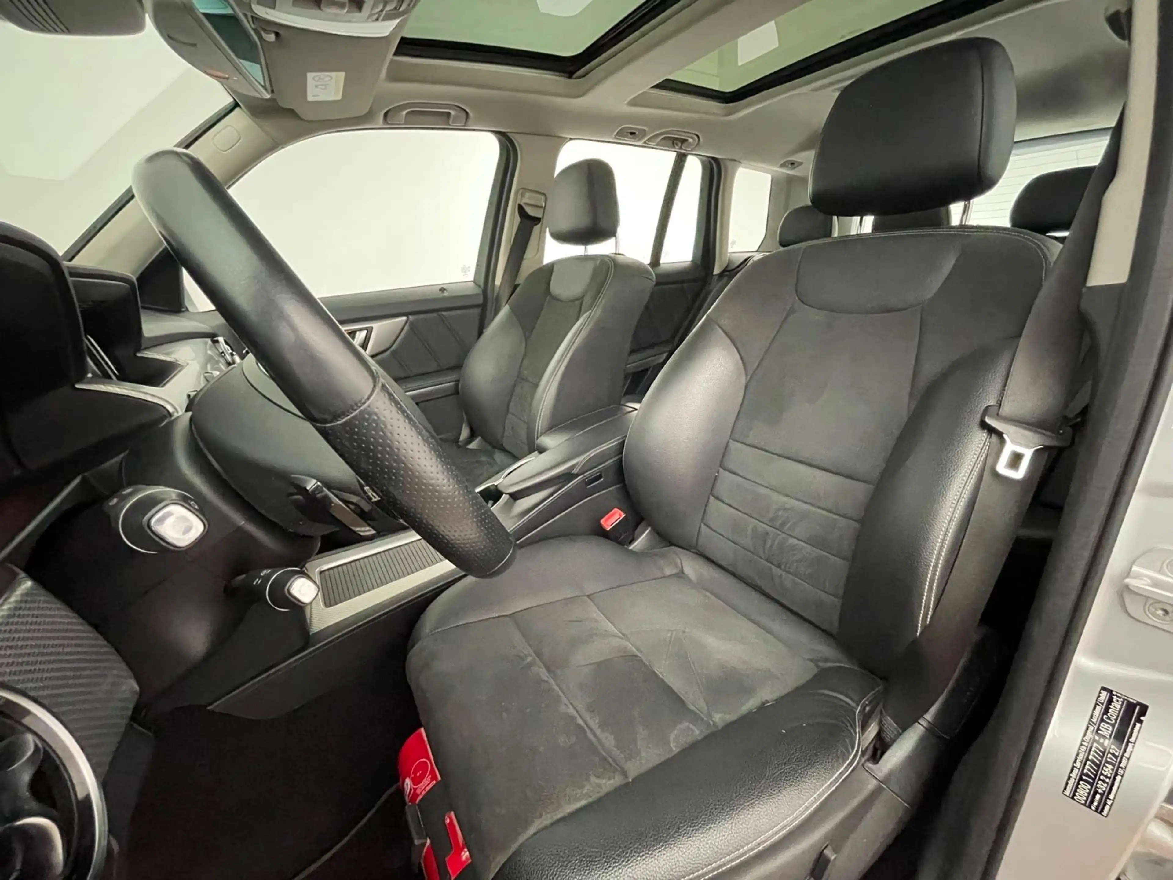 Mercedes-Benz GLK 220 4M SPORT/2.HD/H&K/PANO/20ZOLL/XEN/AHK — photo 6