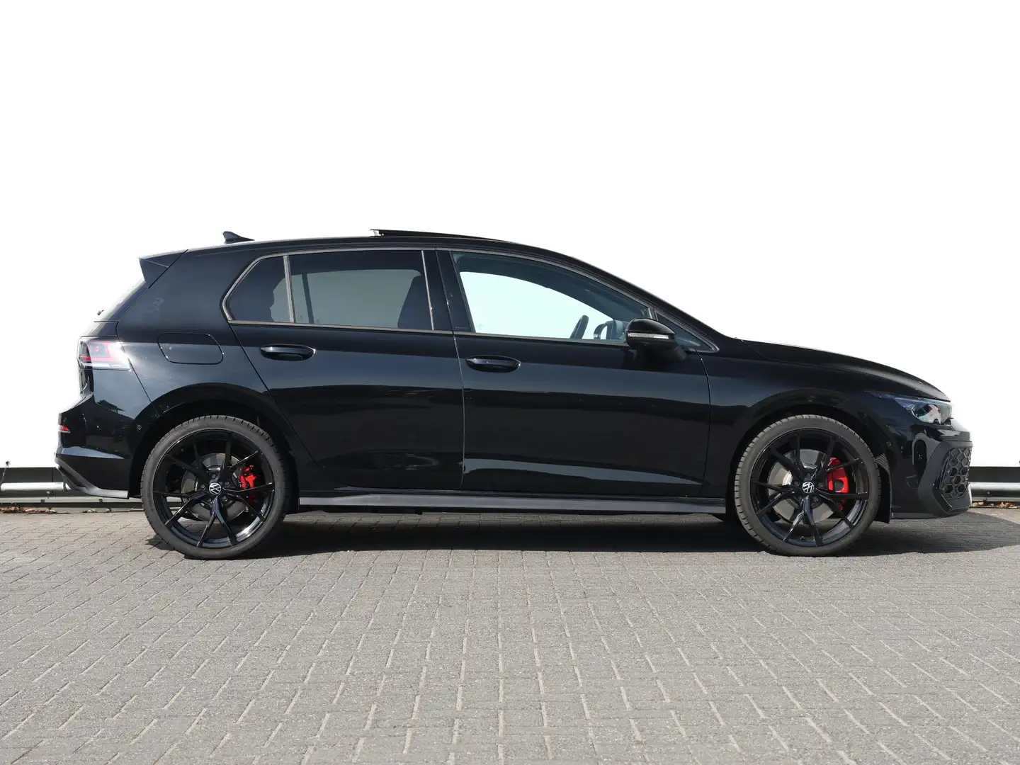 Volkswagen Golf GTE 1.5 eHybrid 272PK | Led Matrix | DCC | Panoramadak Fekete - 2