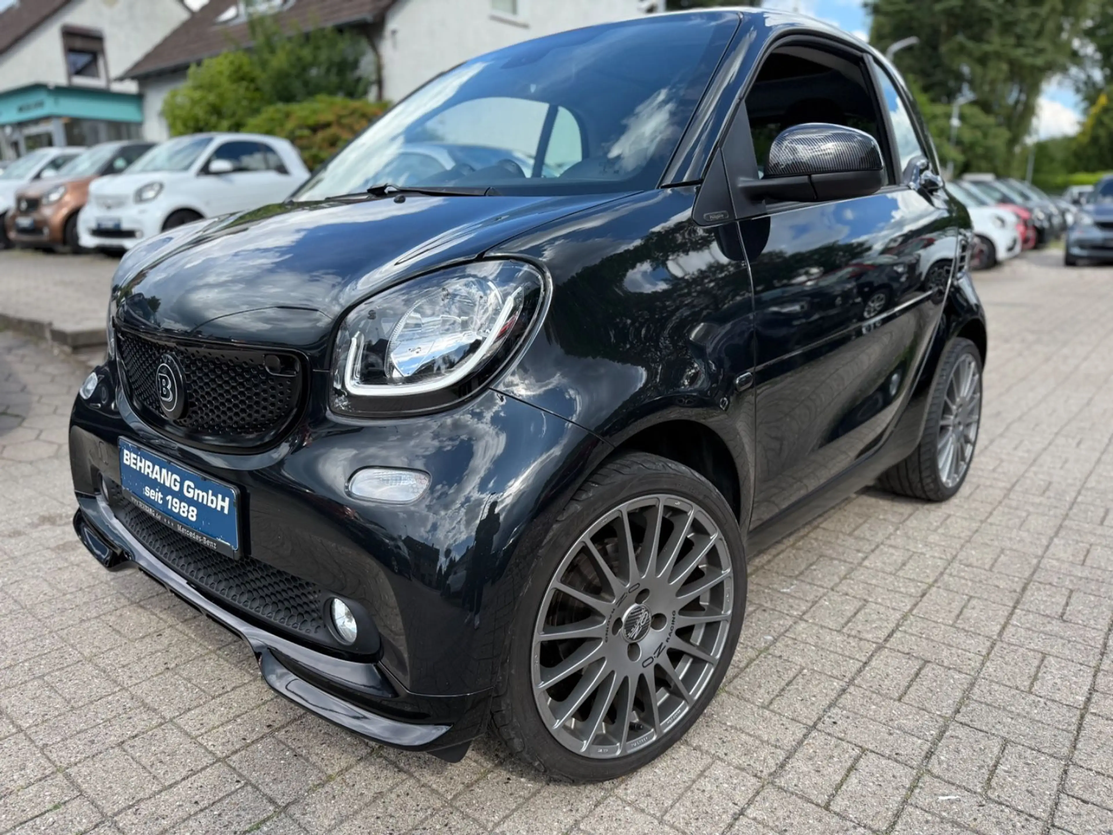 smart forTwo BRABUS XCLUSIVE*NAVI*PANORAMA*KAMERA* — photo 4