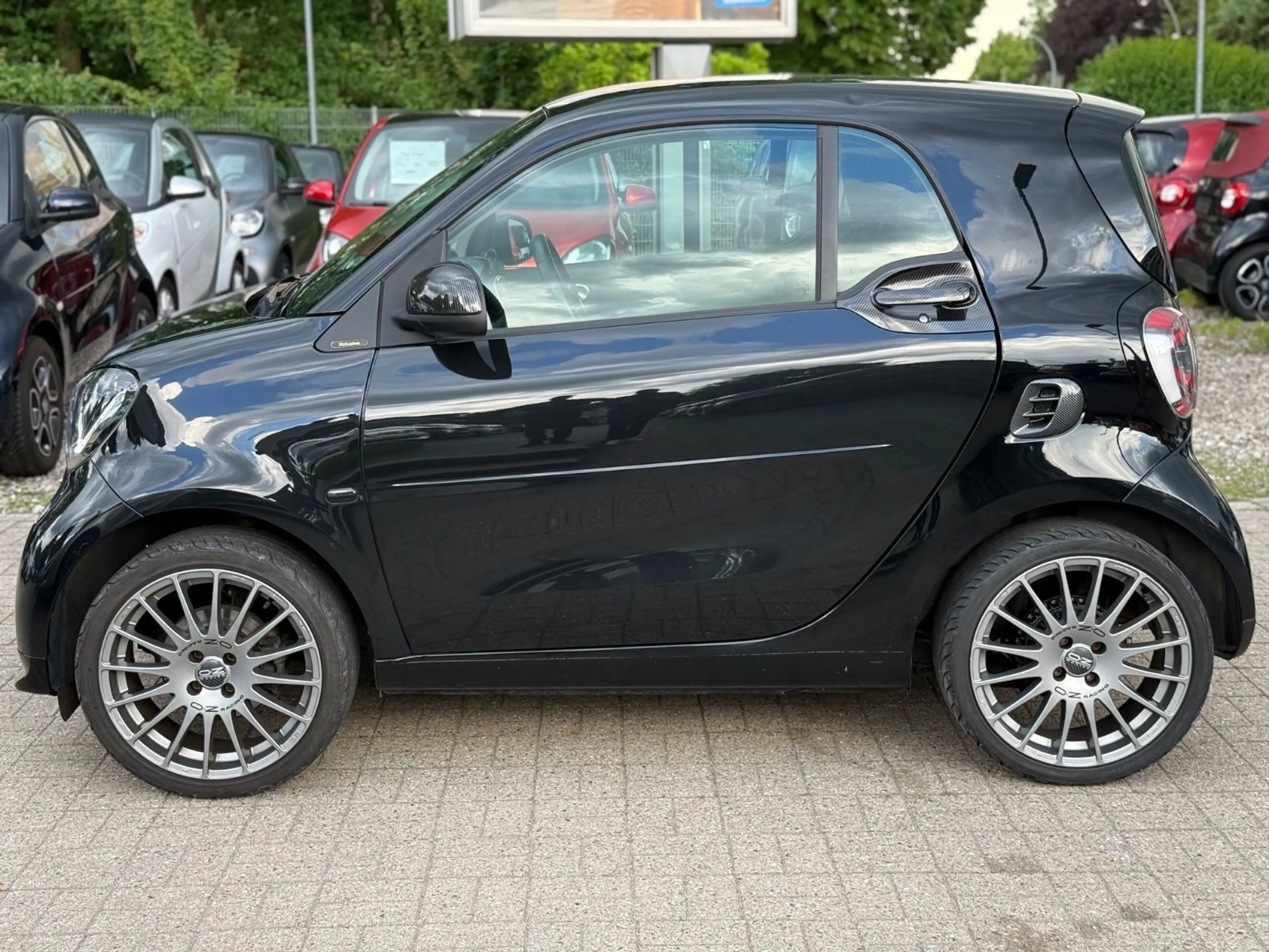 smart forTwo BRABUS XCLUSIVE*NAVI*PANORAMA*KAMERA* — photo 6
