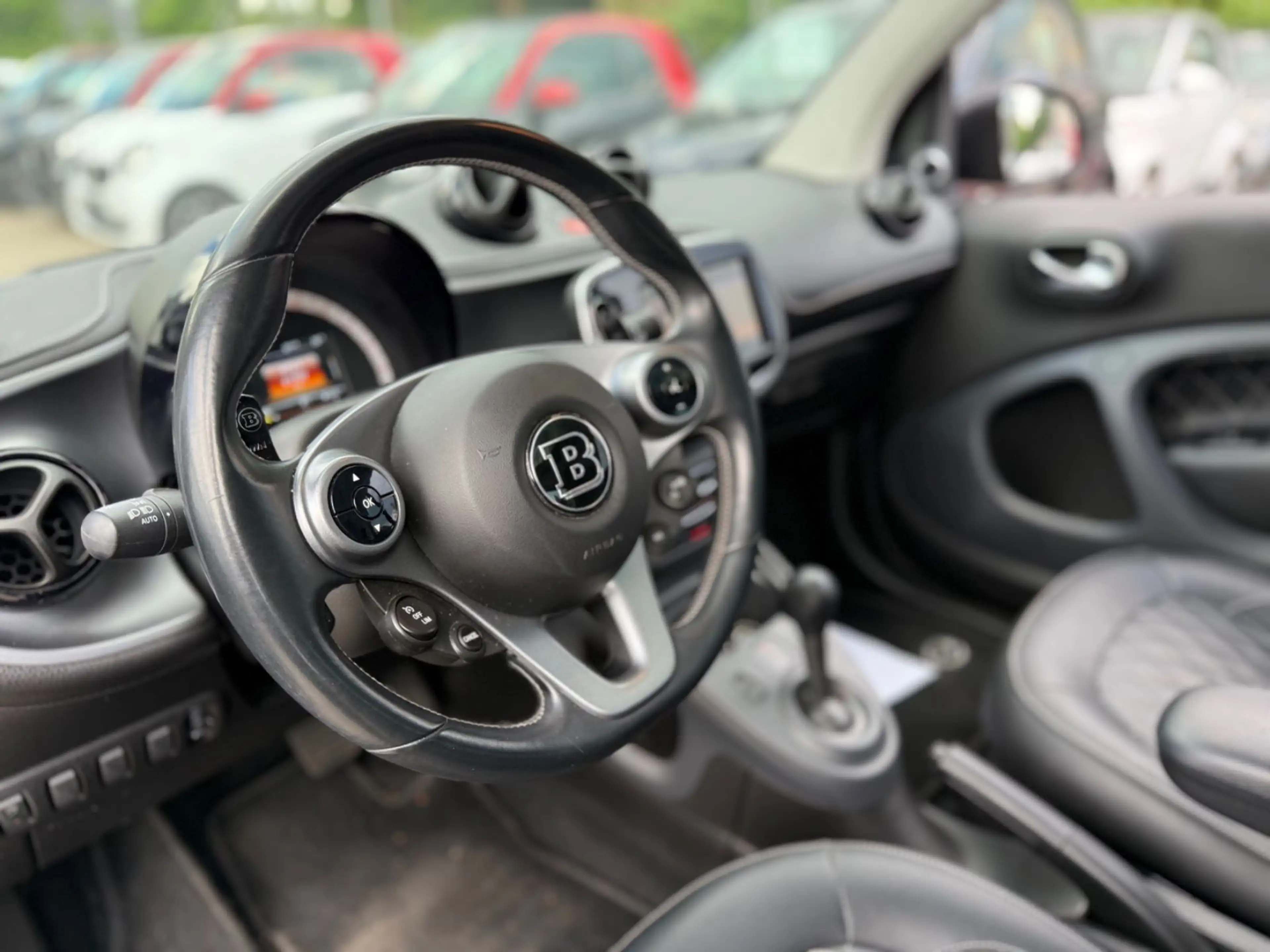 smart forTwo BRABUS XCLUSIVE*NAVI*PANORAMA*KAMERA* — photo 38