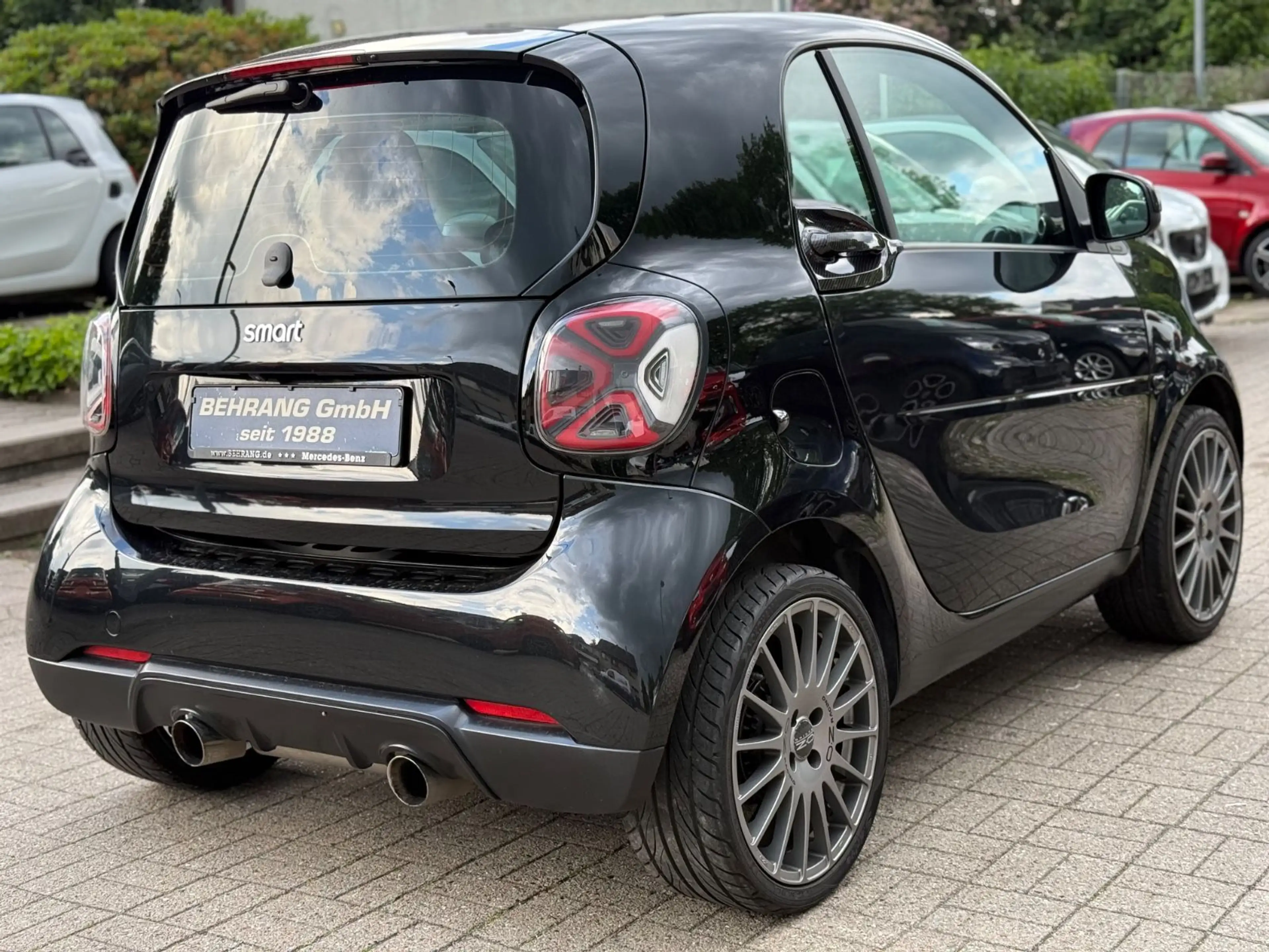 smart forTwo BRABUS XCLUSIVE*NAVI*PANORAMA*KAMERA* — photo 8