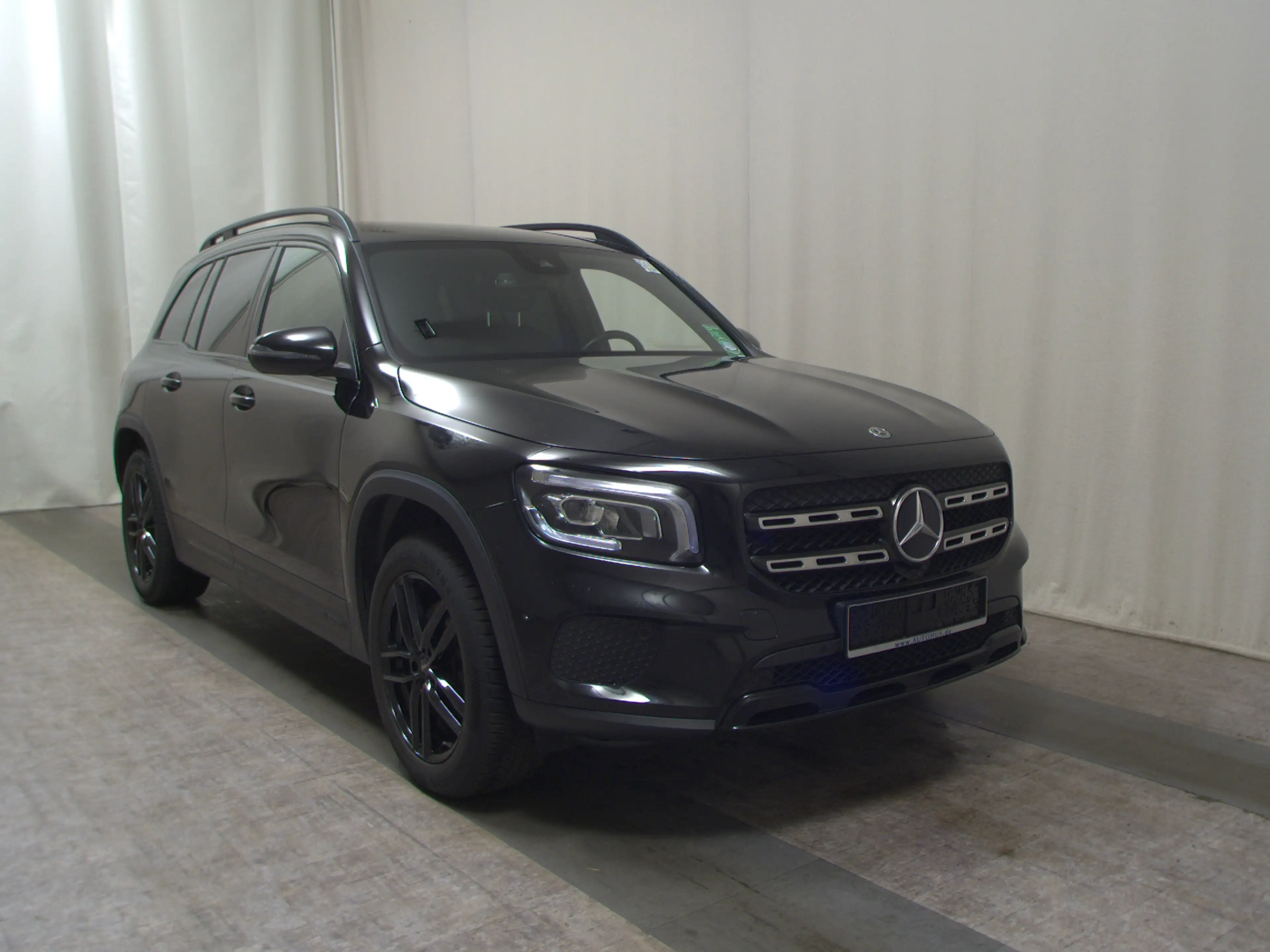 Mercedes-Benz GLB 220 GLB 220 NAVI KLIMA RADIO TEMPO MFL SHZ VC PDC AHK Leder LED RFK — photo 3