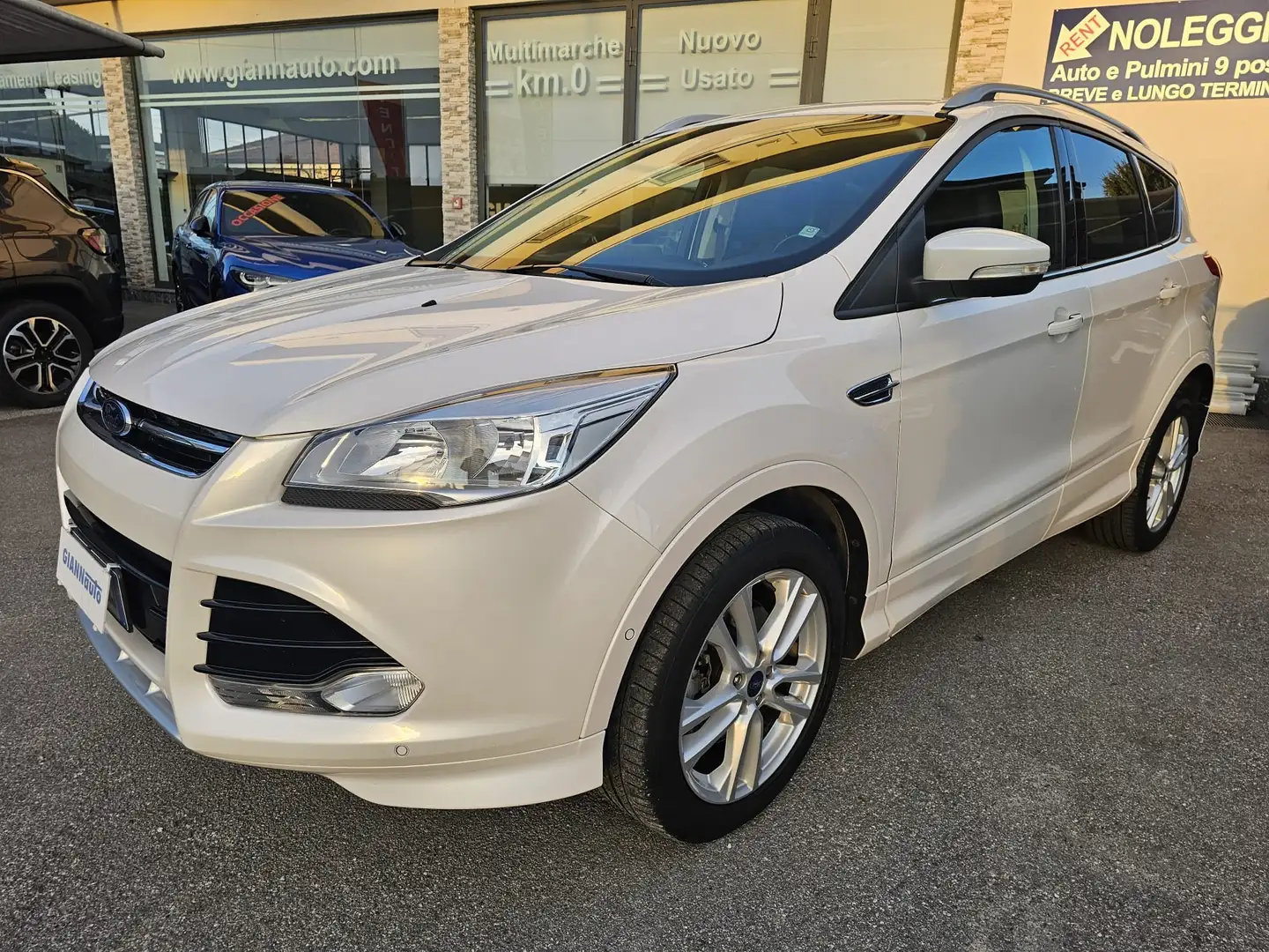Ford Kuga 2.0 tdci Titanium X 4wd Blanco - 1