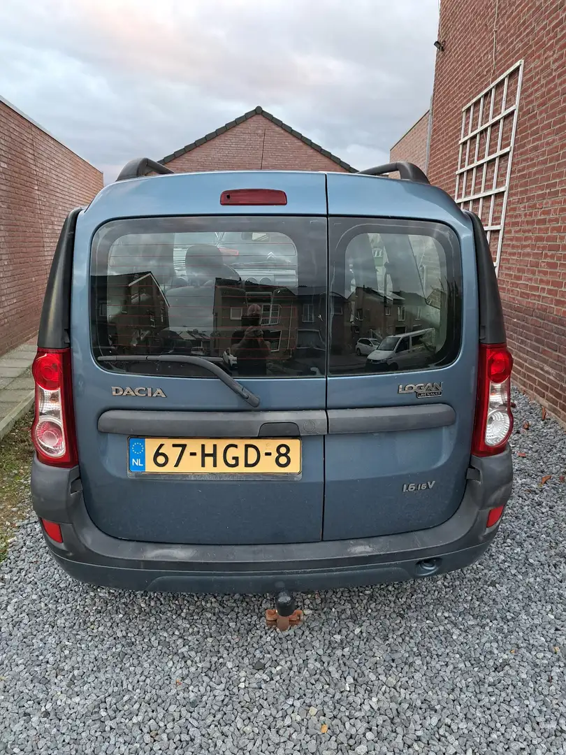 Dacia Logan 1.6-16V Lauréate Blauw - 2