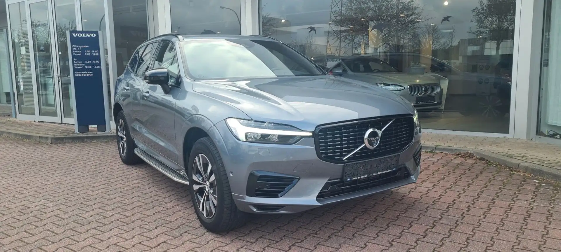 Volvo XC60 T6 AWD Recharge R Design Ex. Geartronic Gris - 1