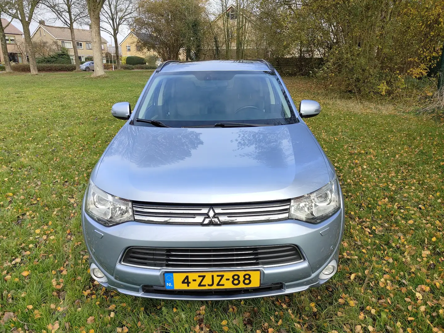 Mitsubishi Outlander 2.0 PHEV Instyle Blauw - 1