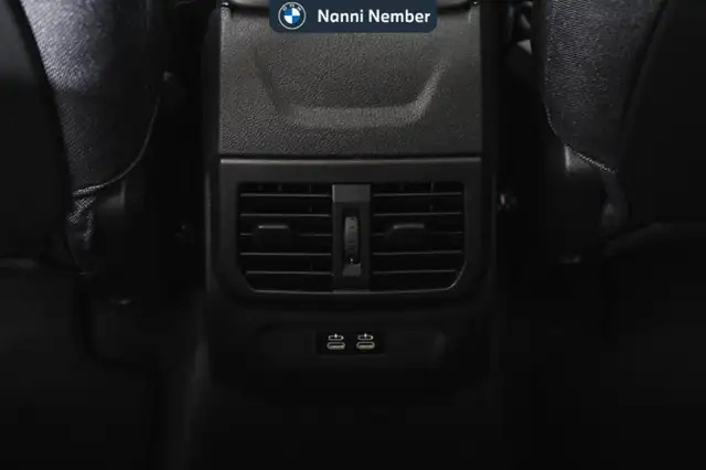 BMW 1 Series view 14