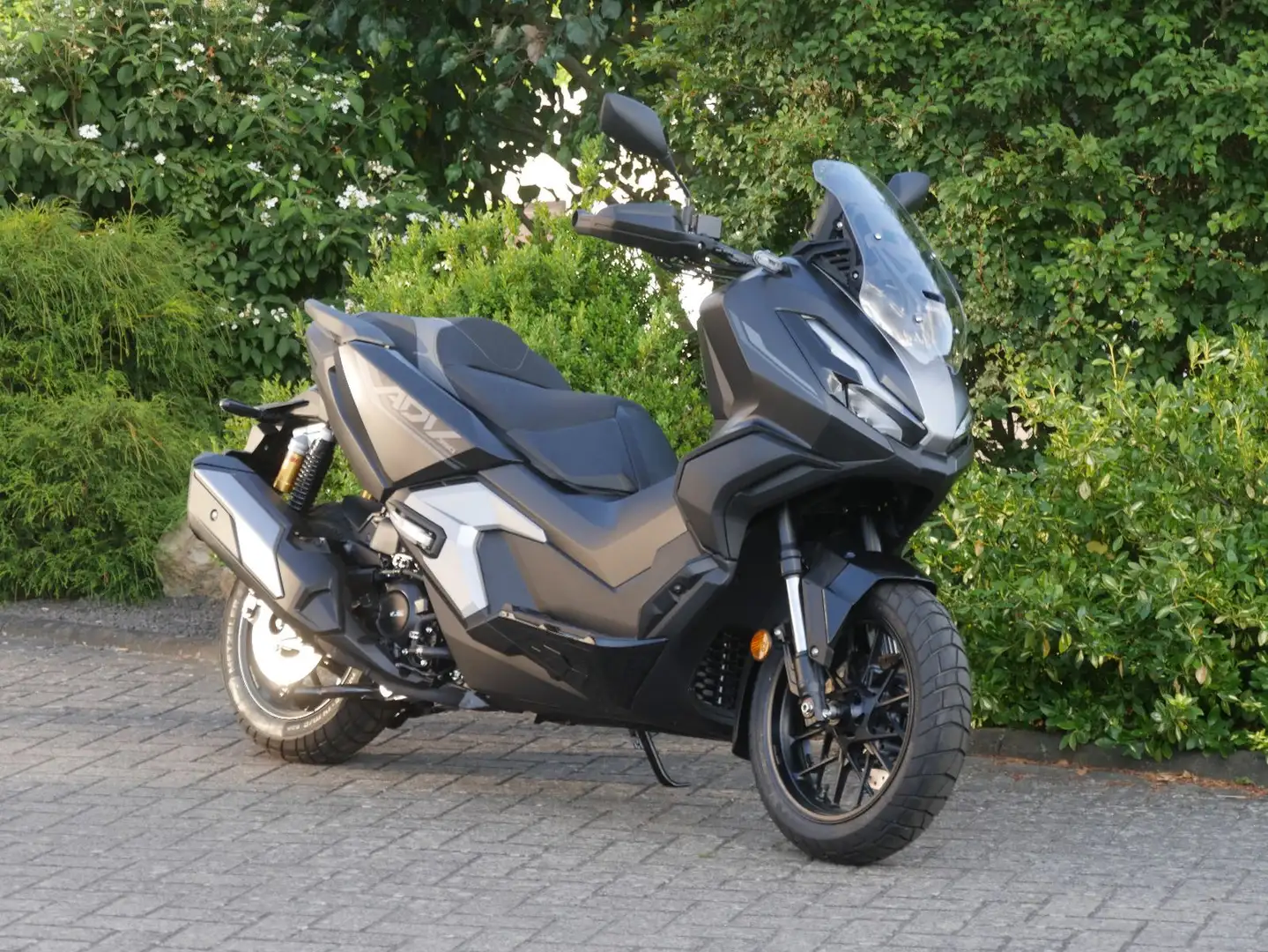 Honda ADV 350 Neufahrzeug Szürke - 1