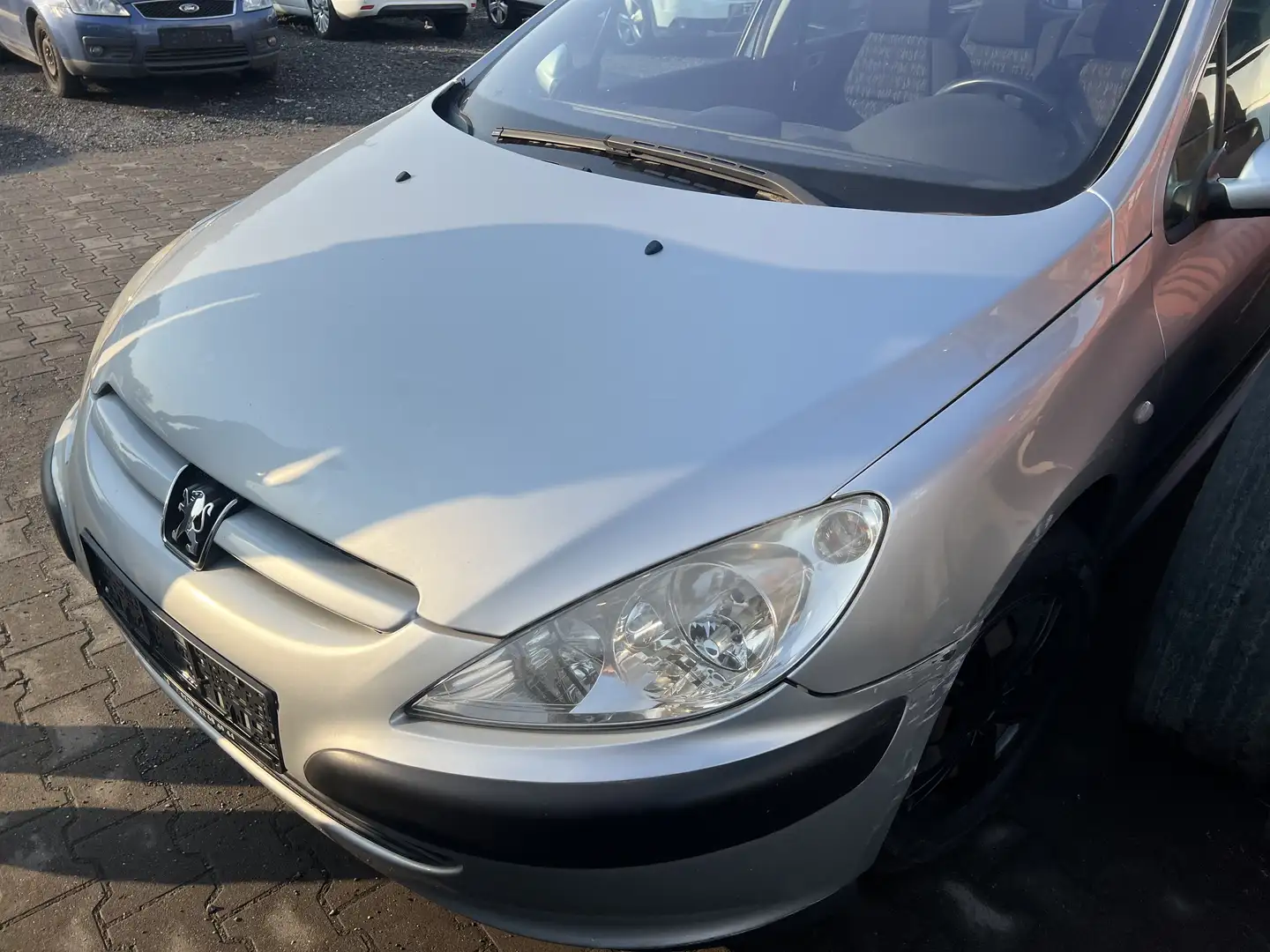 Peugeot 307 - 1
