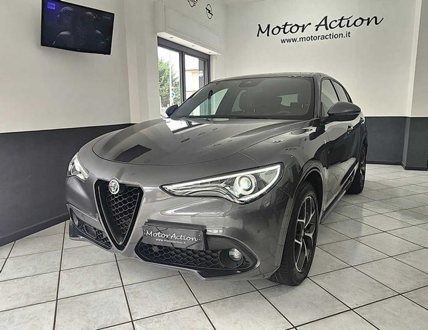 Alfa Romeo Stelvio 2.2 t Ti Q4 210cv auto Grigio - 1