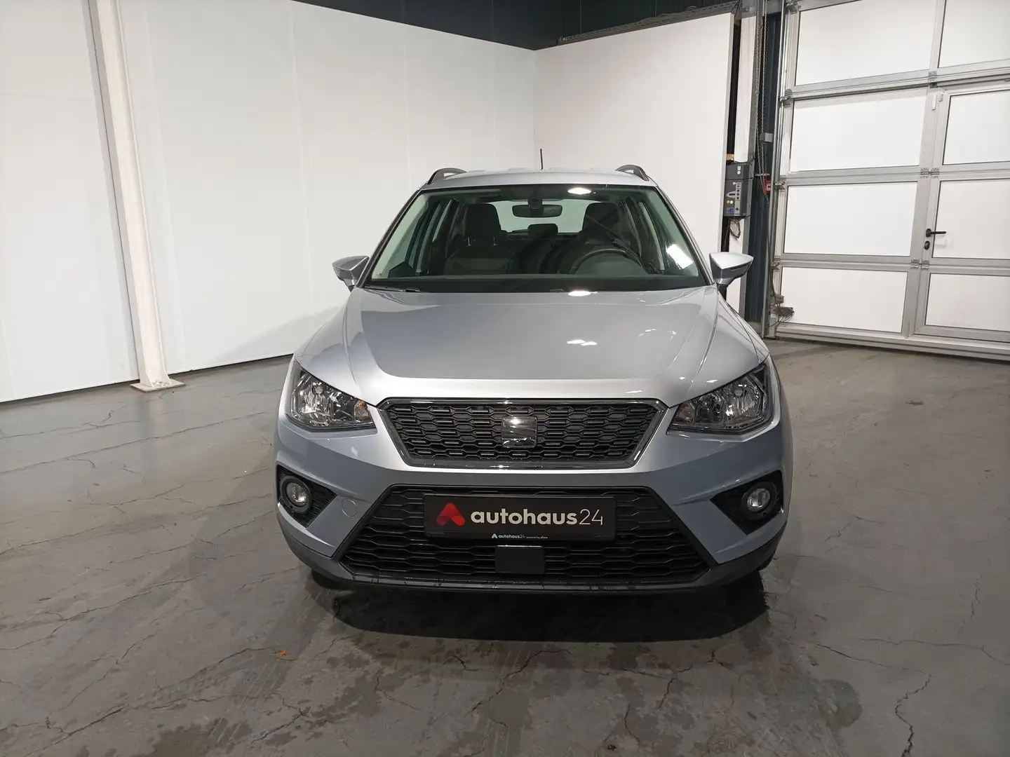 SEAT Arona 1.0 TGI Style Navi|ParkPilot|Sitzheizung Silver - 2