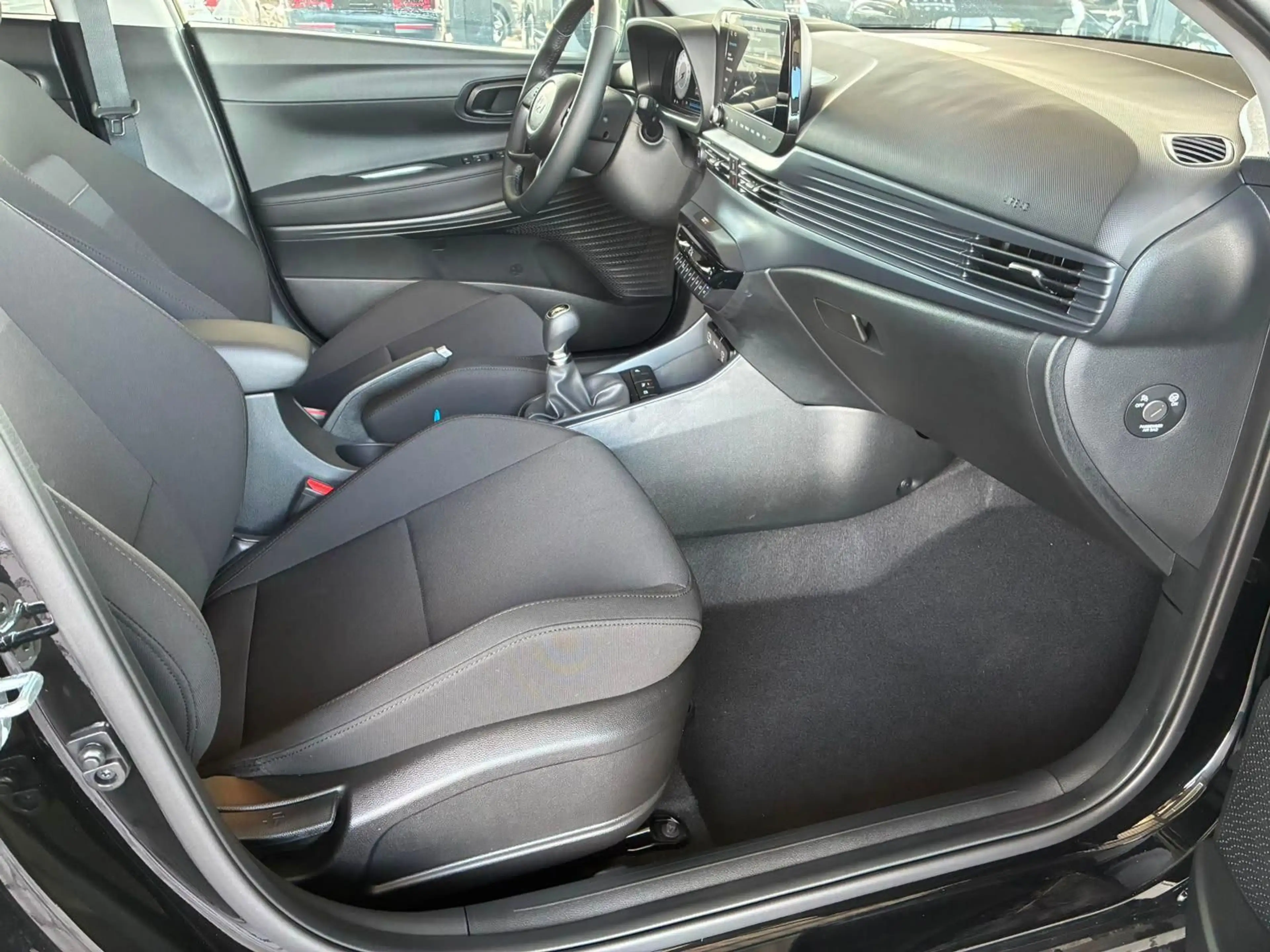 Hyundai BAYON Comfort Plus 1.2 MPI / Sitz + Lenkradhe... — photo 11