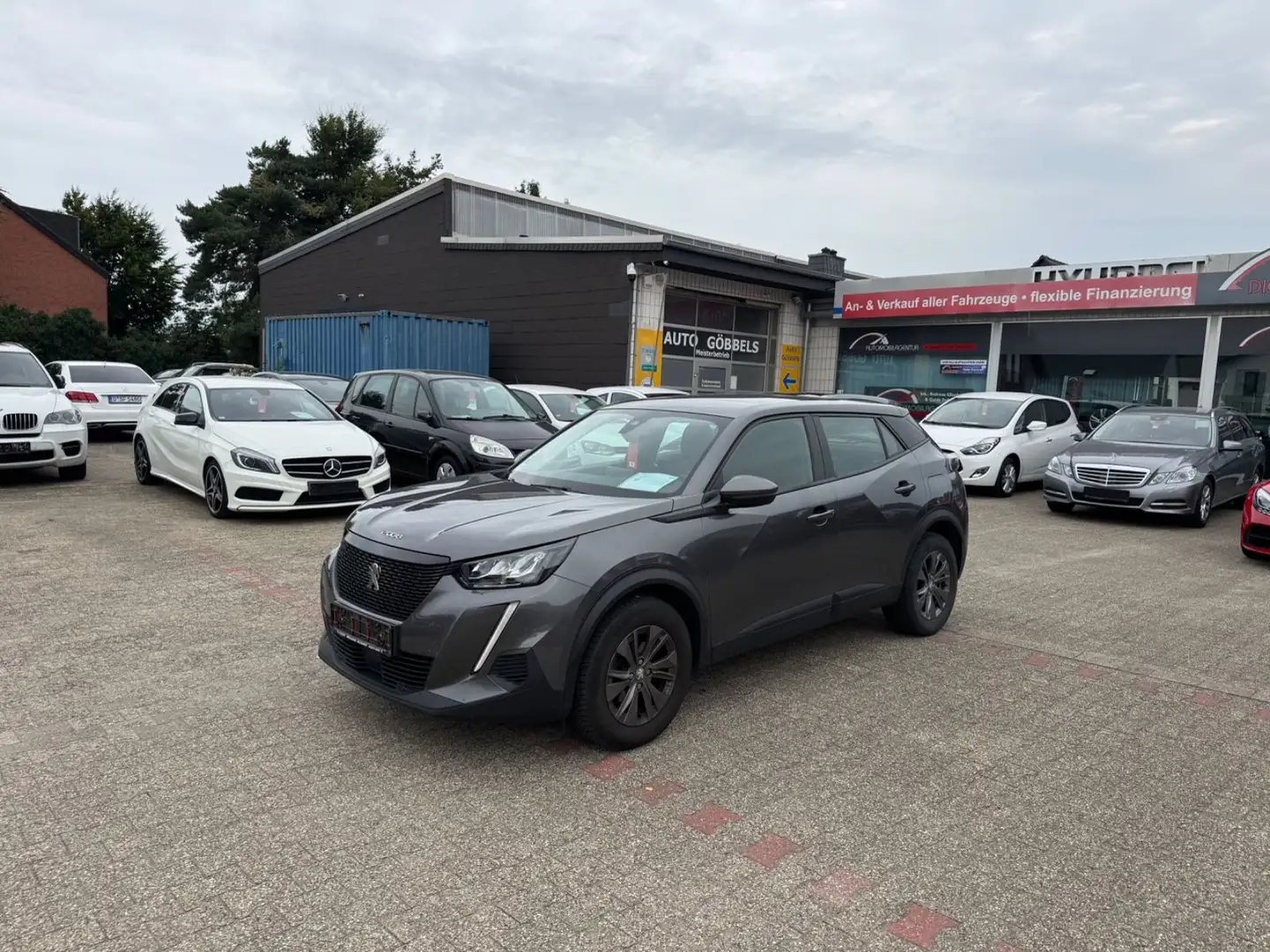 Peugeot 2008 Active Navi PDC Kamera Tempo Multifkt Gris - 1