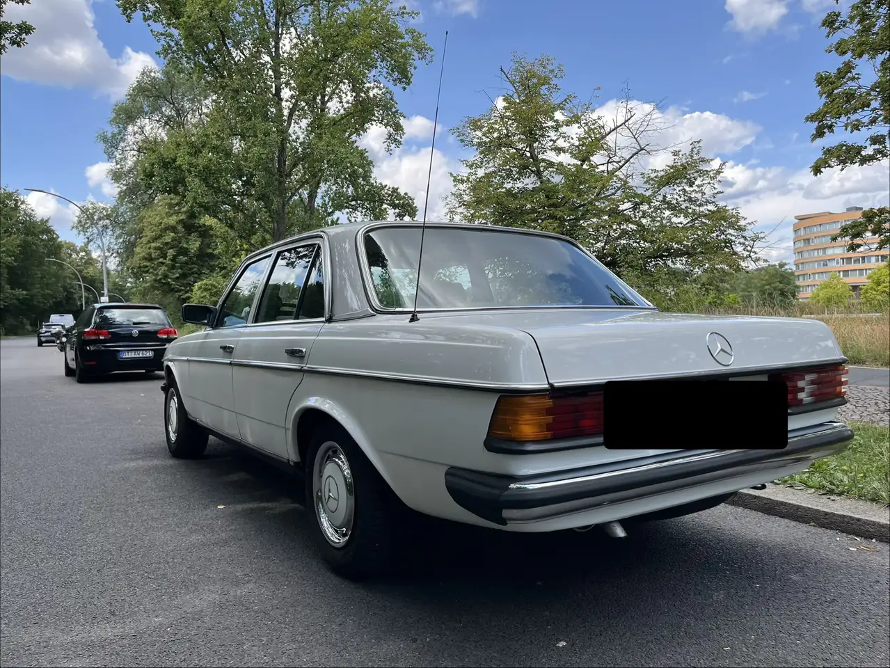 Mercedes-Benz 200 Mercedes W123 200/über 9.000 investiert/TÜV NEU, foto 8