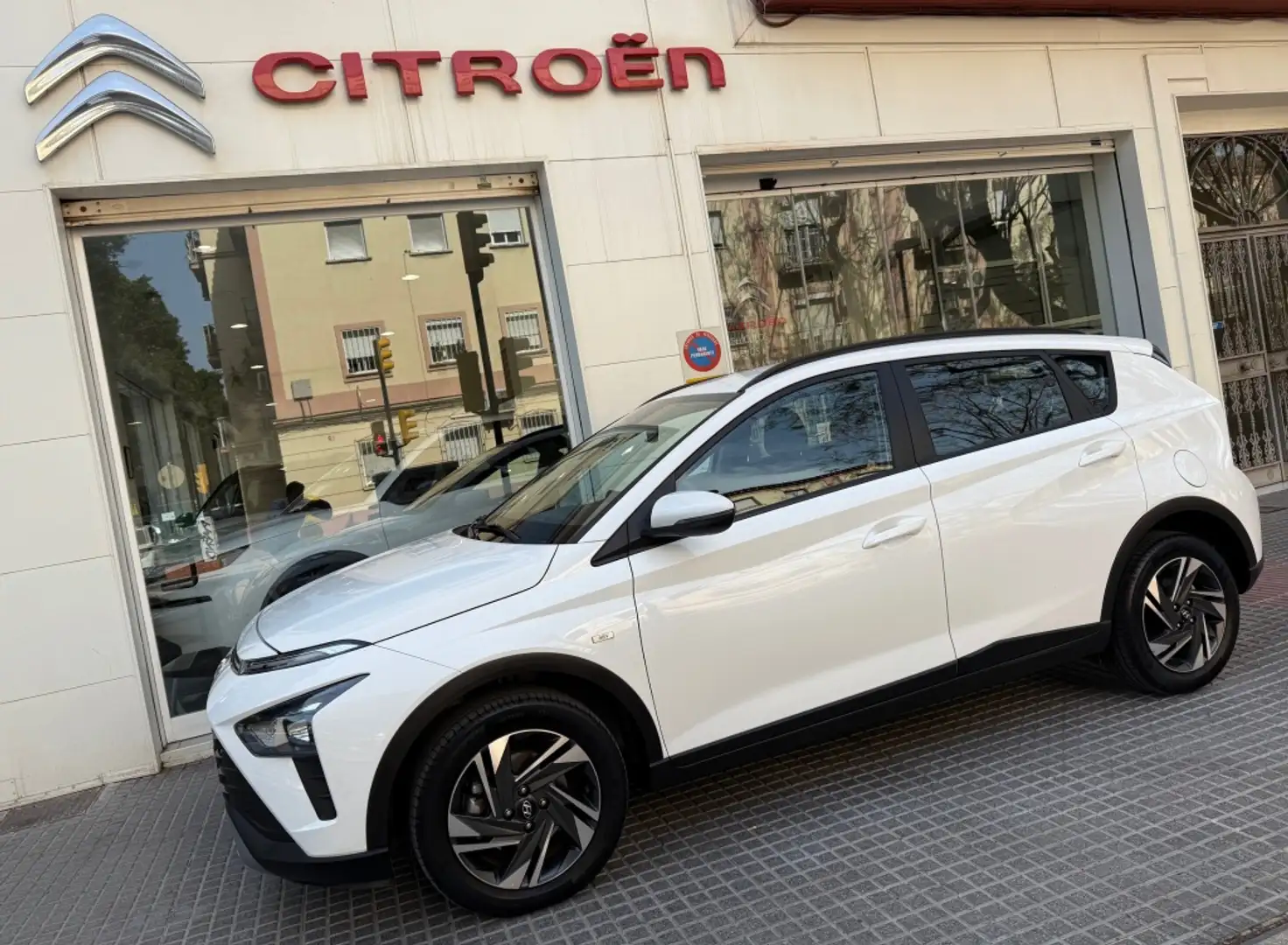 Hyundai BAYON 1.0 TGDI 48V Maxx Blanco - 2