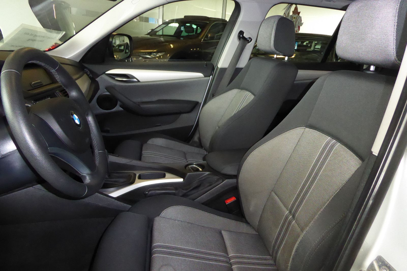 BMW X1 sDrive 18 i Automatik erst 66.900 KM!! AHK — photo 7