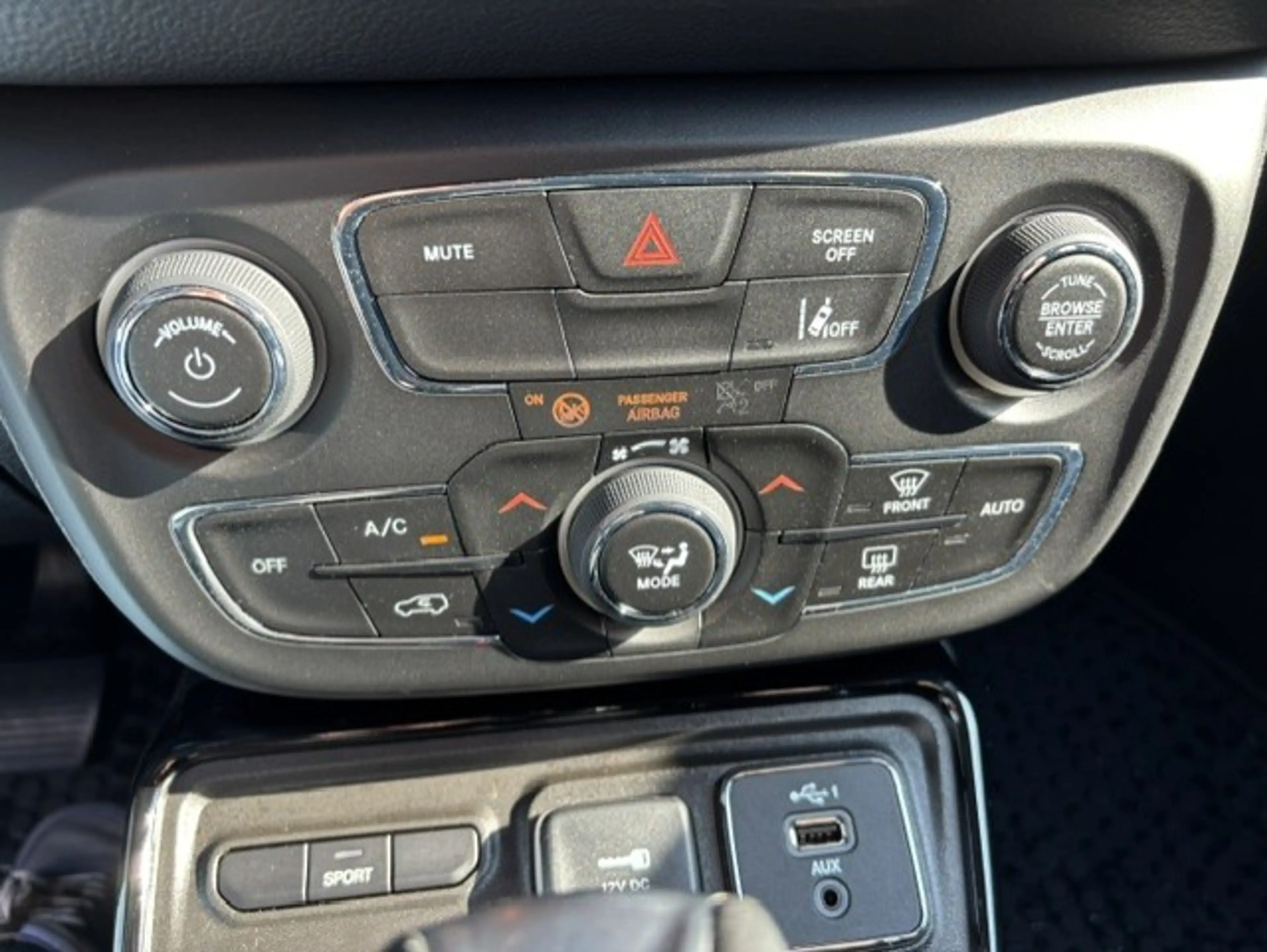 Jeep Compass Compass 1.3 Turbo 4x2 Limited DDCT/Navigatie/1j gar(1) — photo 9