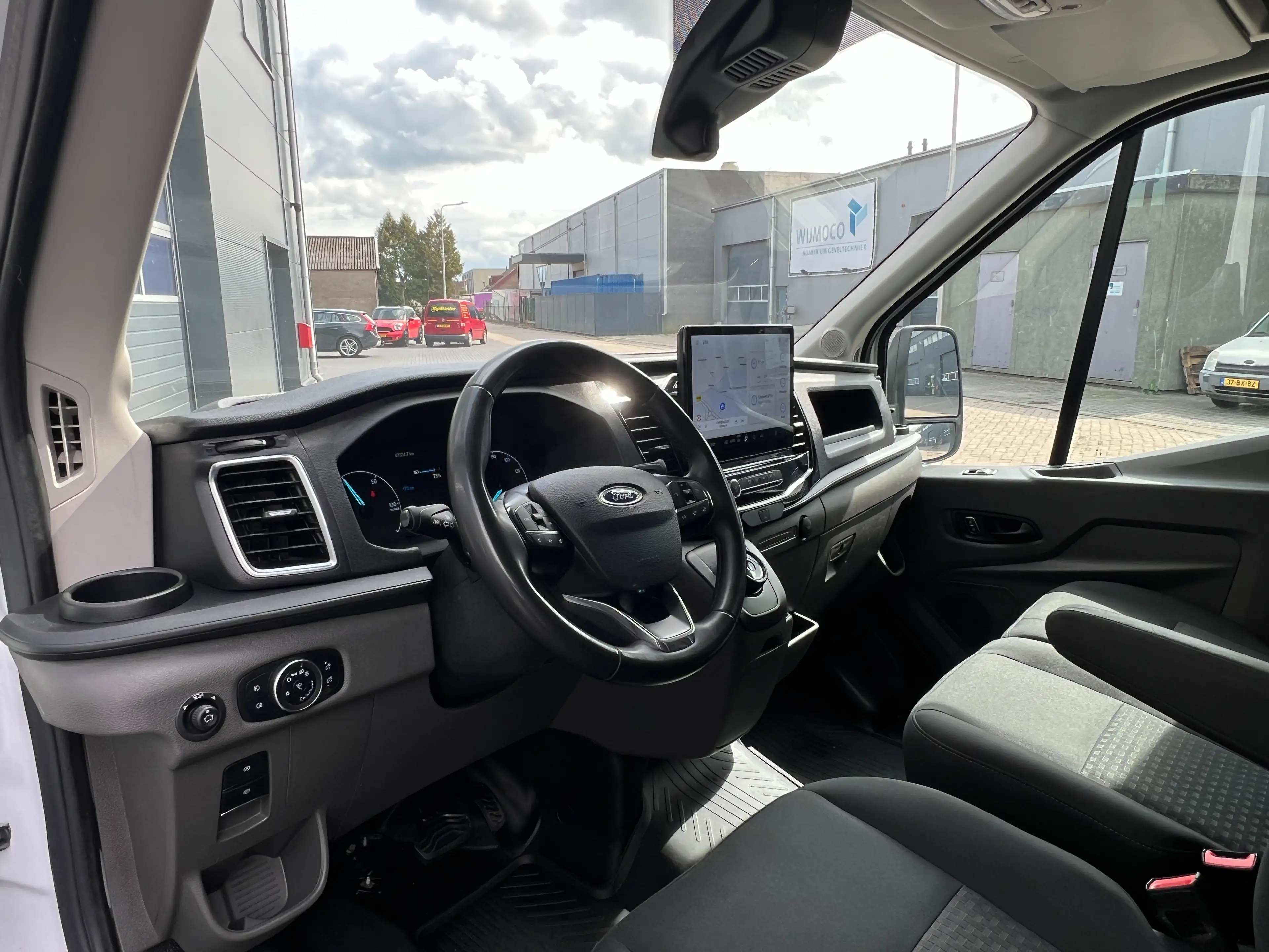 Ford E-Transit 390 L4H3 Trend 68kWh — photo 14