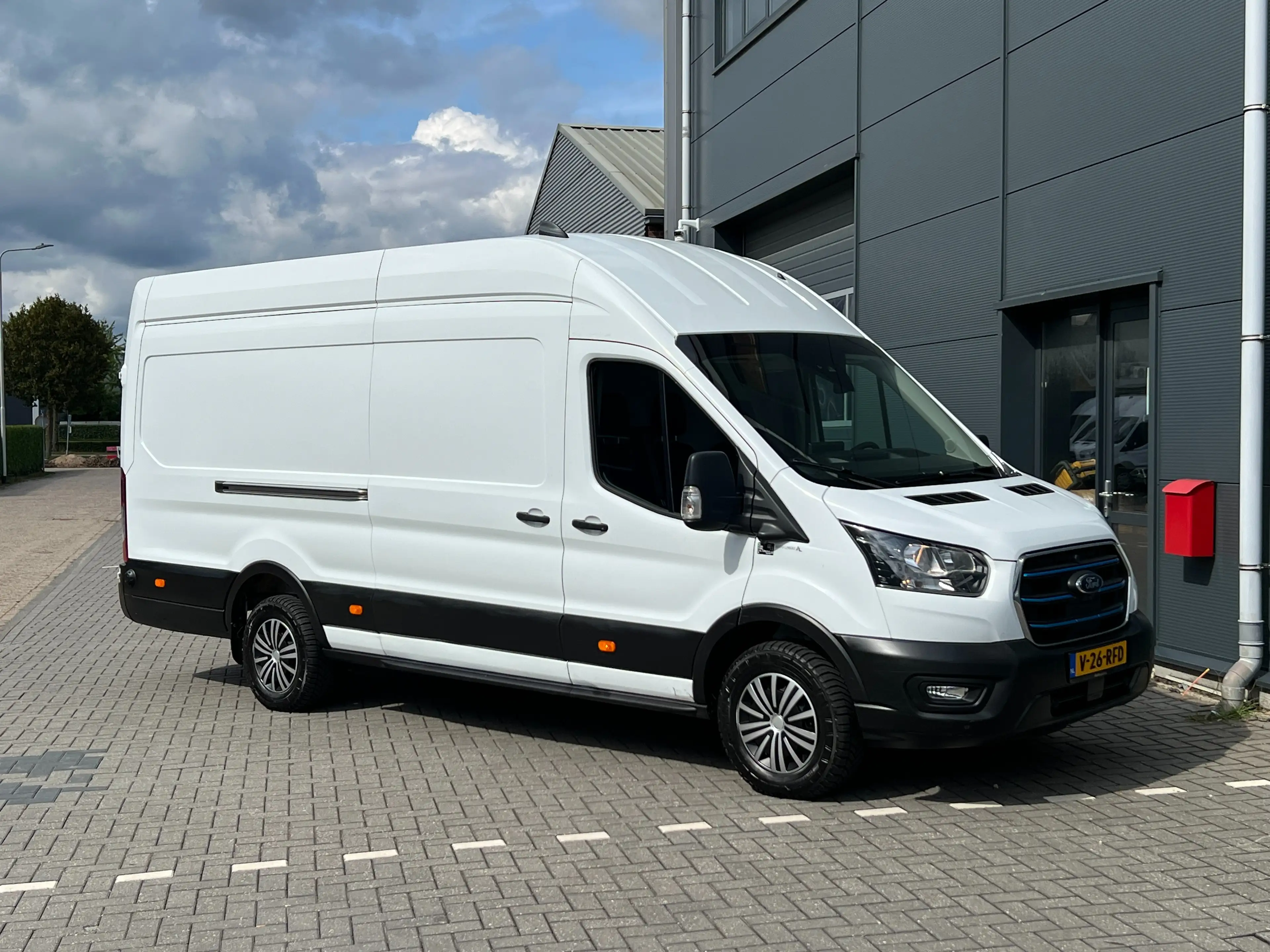 Ford E-Transit 390 L4H3 Trend 68kWh