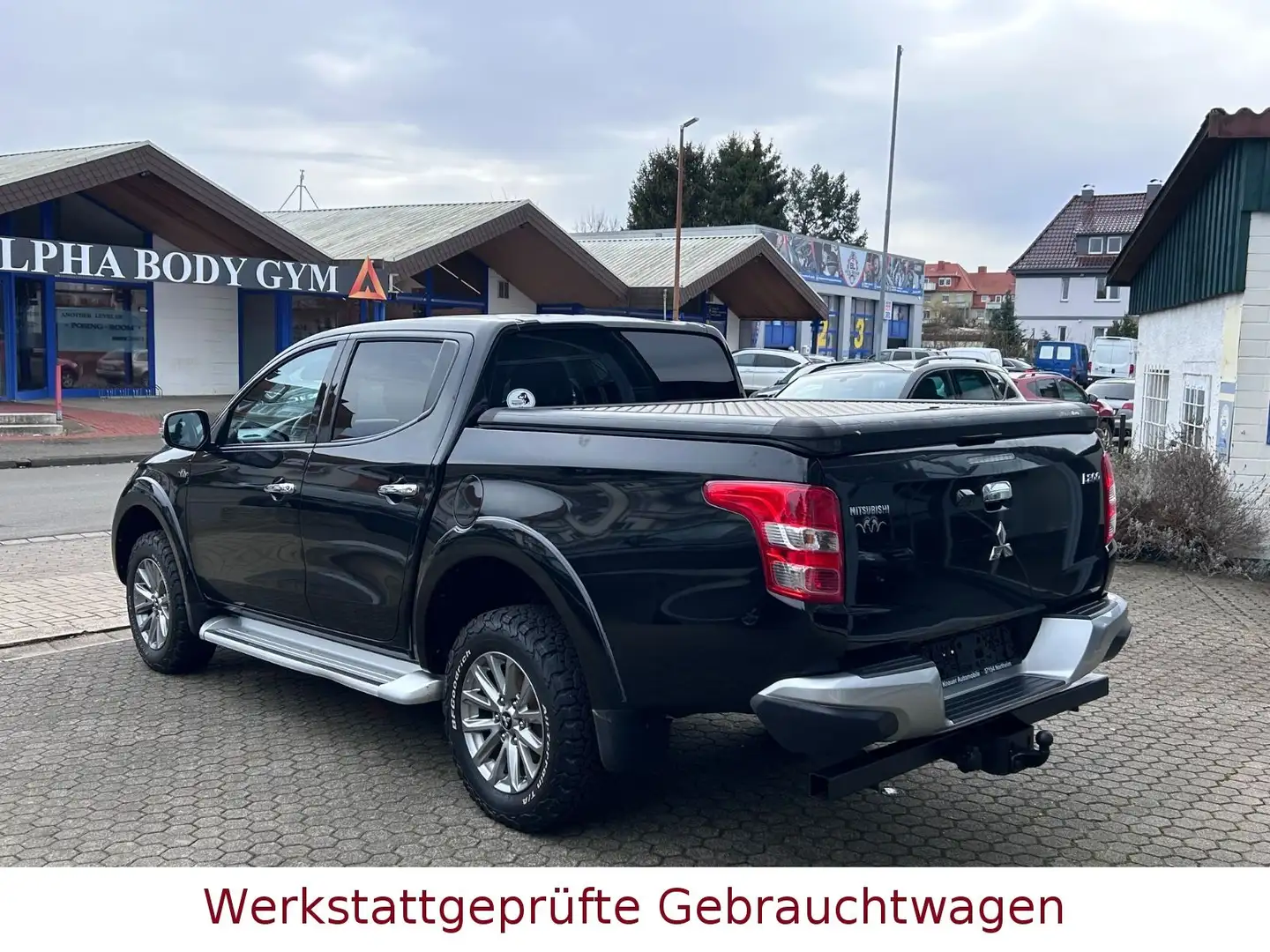 Mitsubishi L200 Plus Doppelkabine 4WD*Kamera*Sitzheiz*AHK* Noir - 2