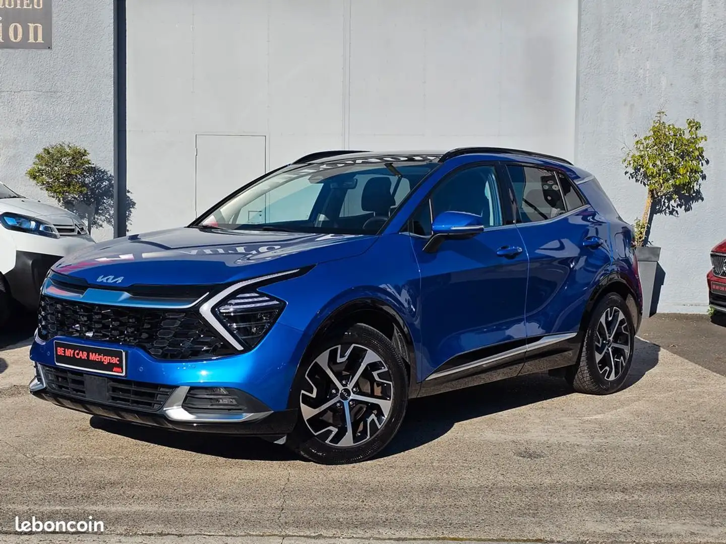 Kia Sportage Superbe toit ouvrant 2022 1°main Bleu - 1