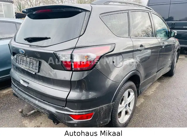 Ford Kuga view 9