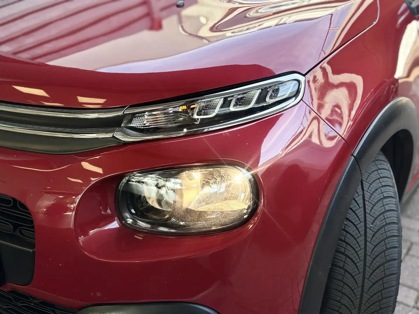 Citroen C3 Shine 1.2 82pk | CAMERA | PANO | TWO-TONE | LM-VEL Rood - 2