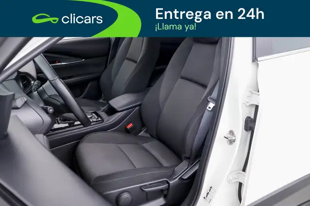 Mazda CX-30 view 13