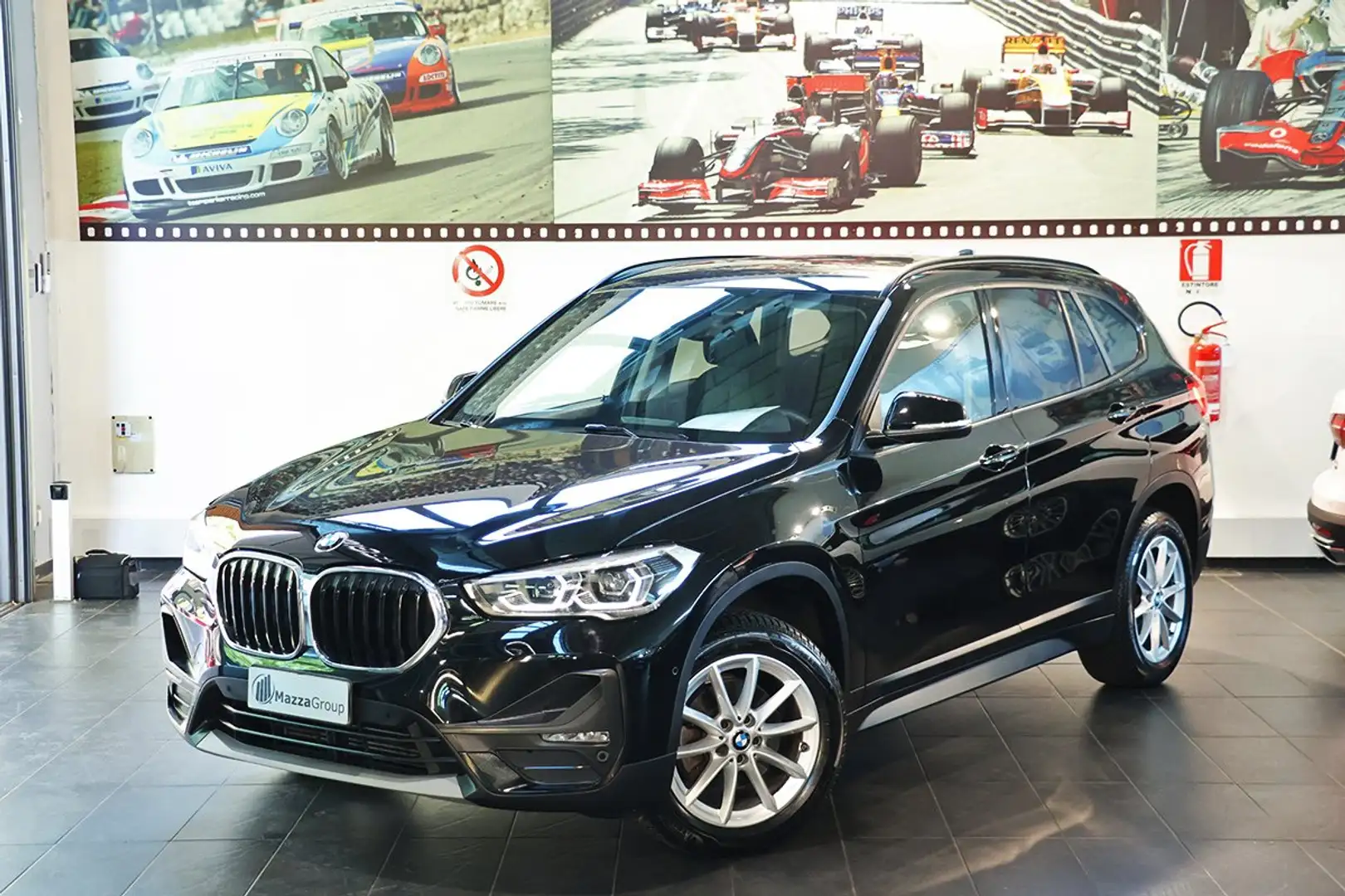 BMW X1 sDrive18d Business Advantage - TELECAMERA/ADAS Black - 1