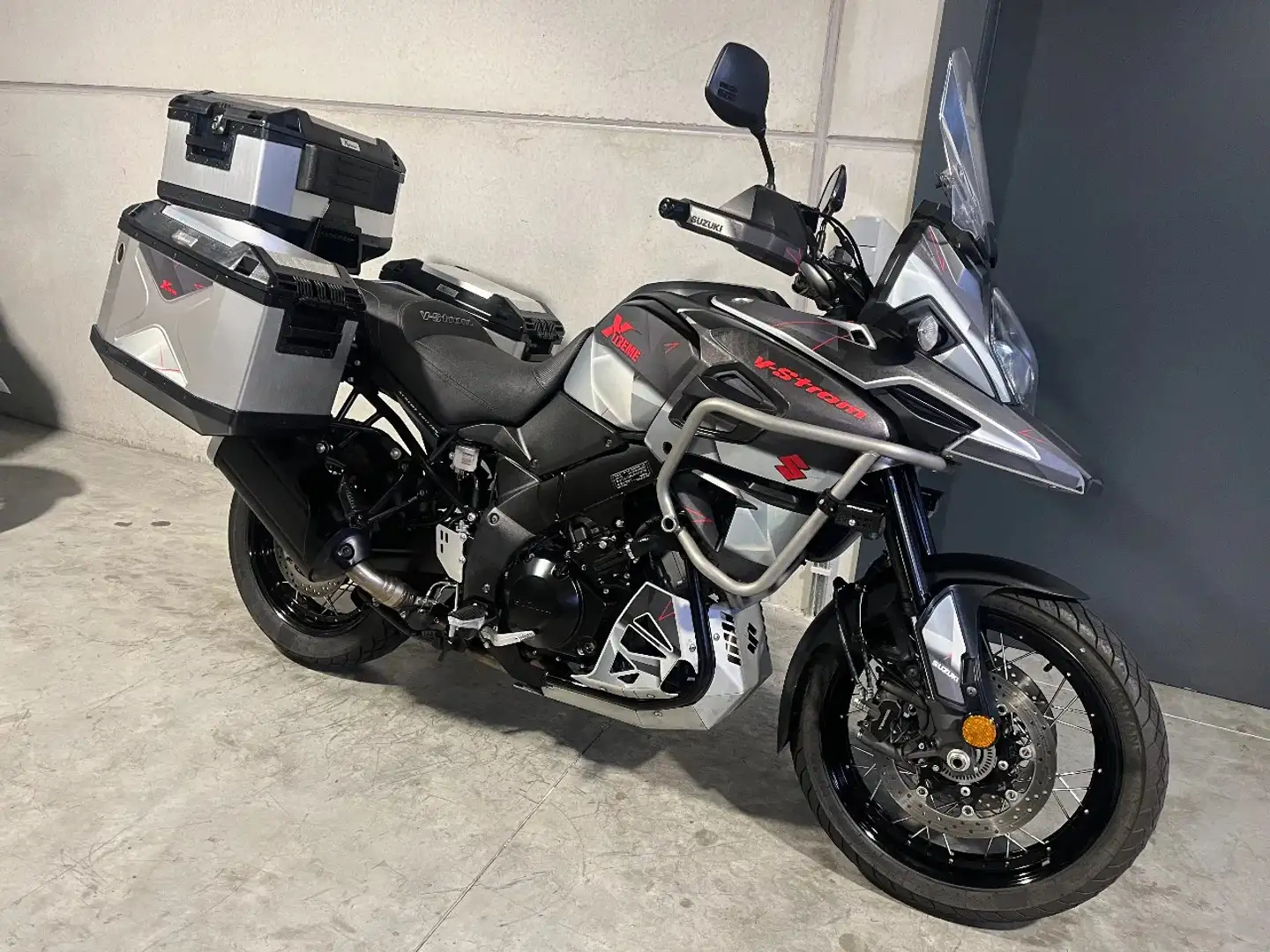 Suzuki V-Strom 1000 DL1000 XT extreme - 1