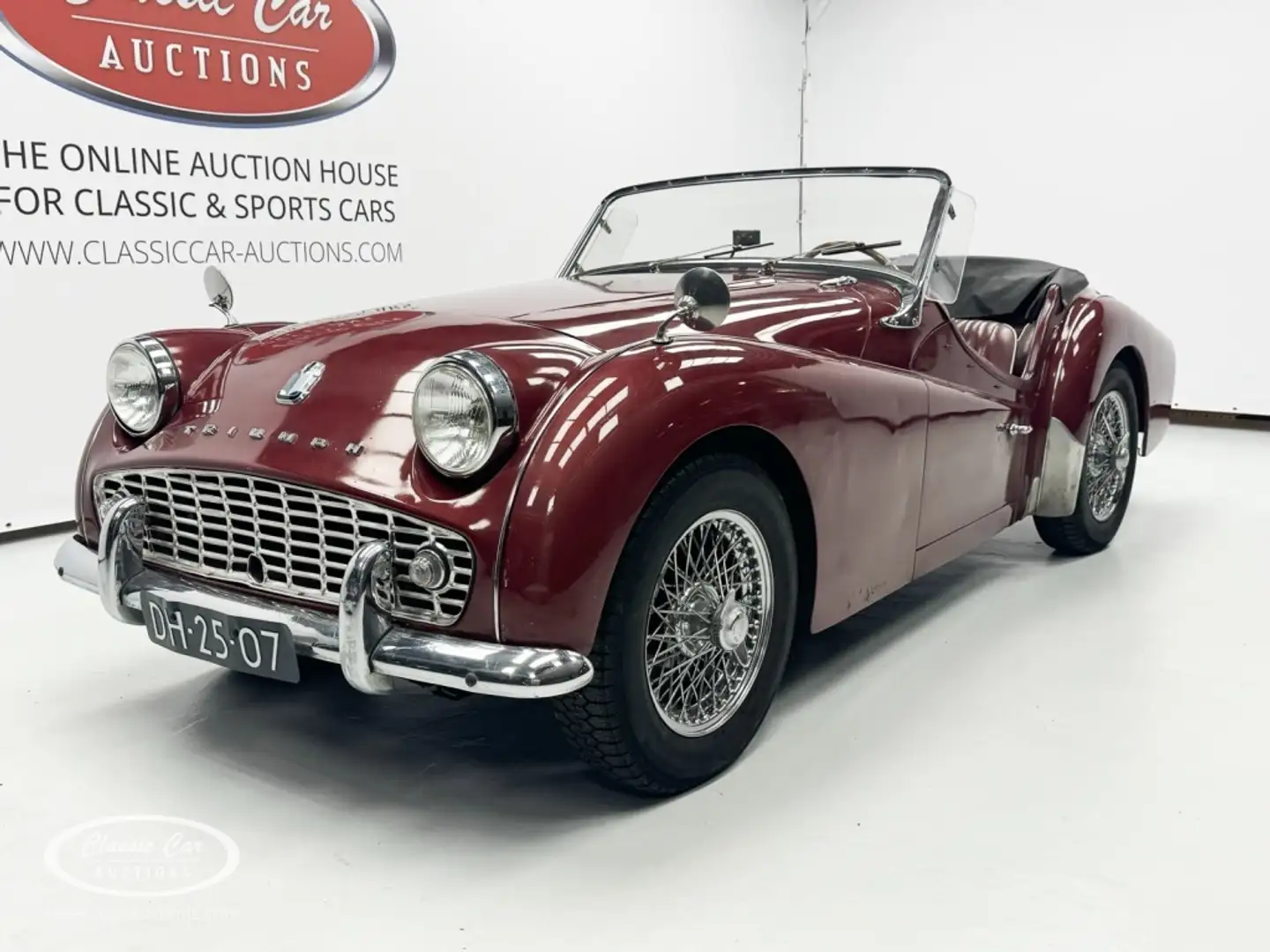 Triumph TR3 TR3A Convertible  - ONLINE AUCTION Rot - 1
